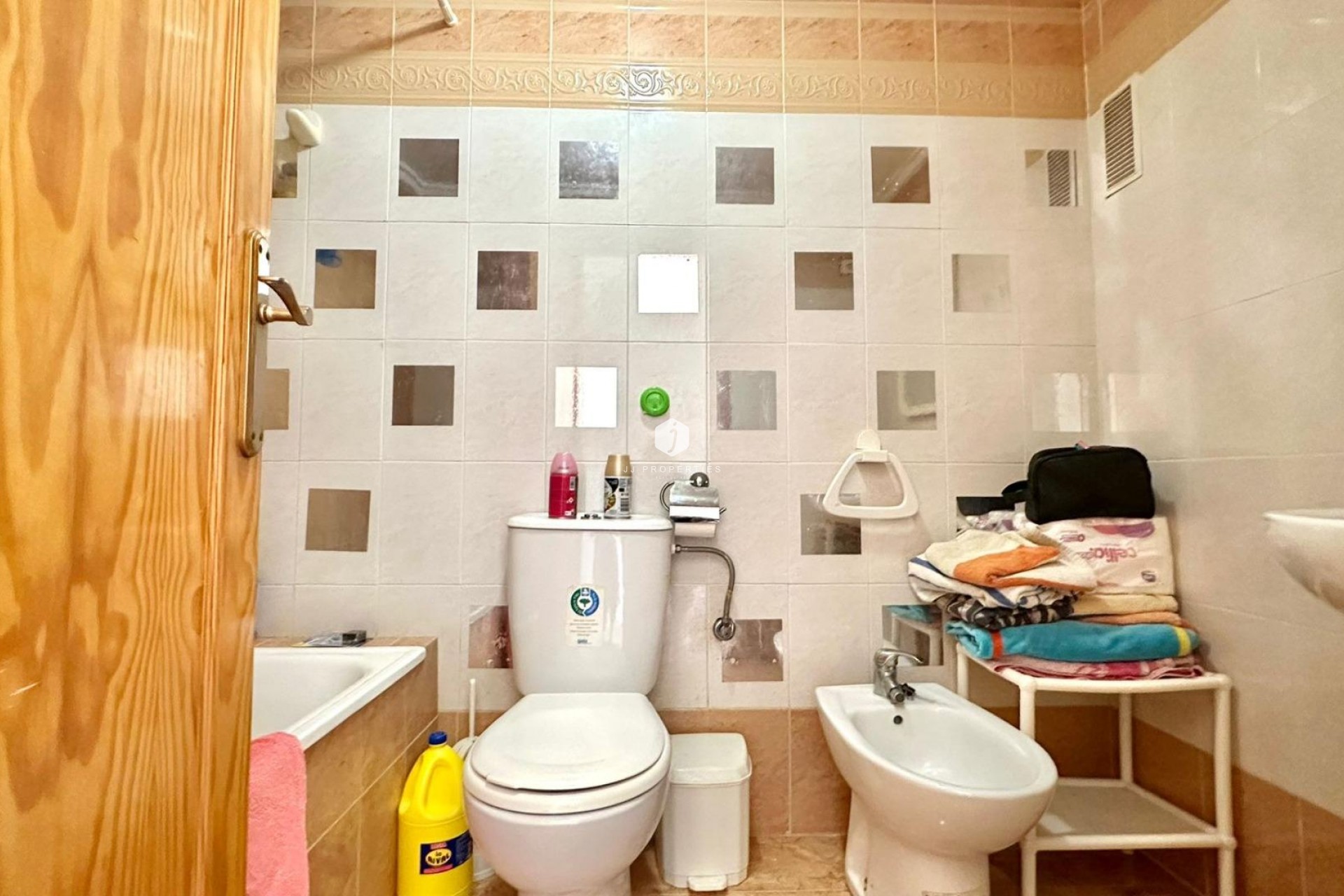 Resale - Bungalow -
Torrevieja - El Limonar