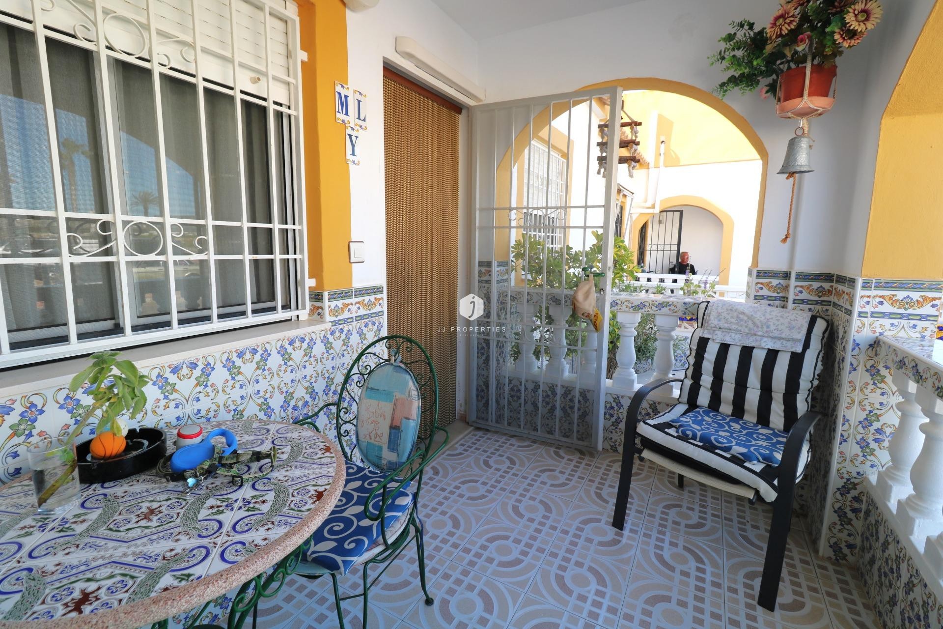 Resale - Bungalow -
Torrevieja - El Limonar