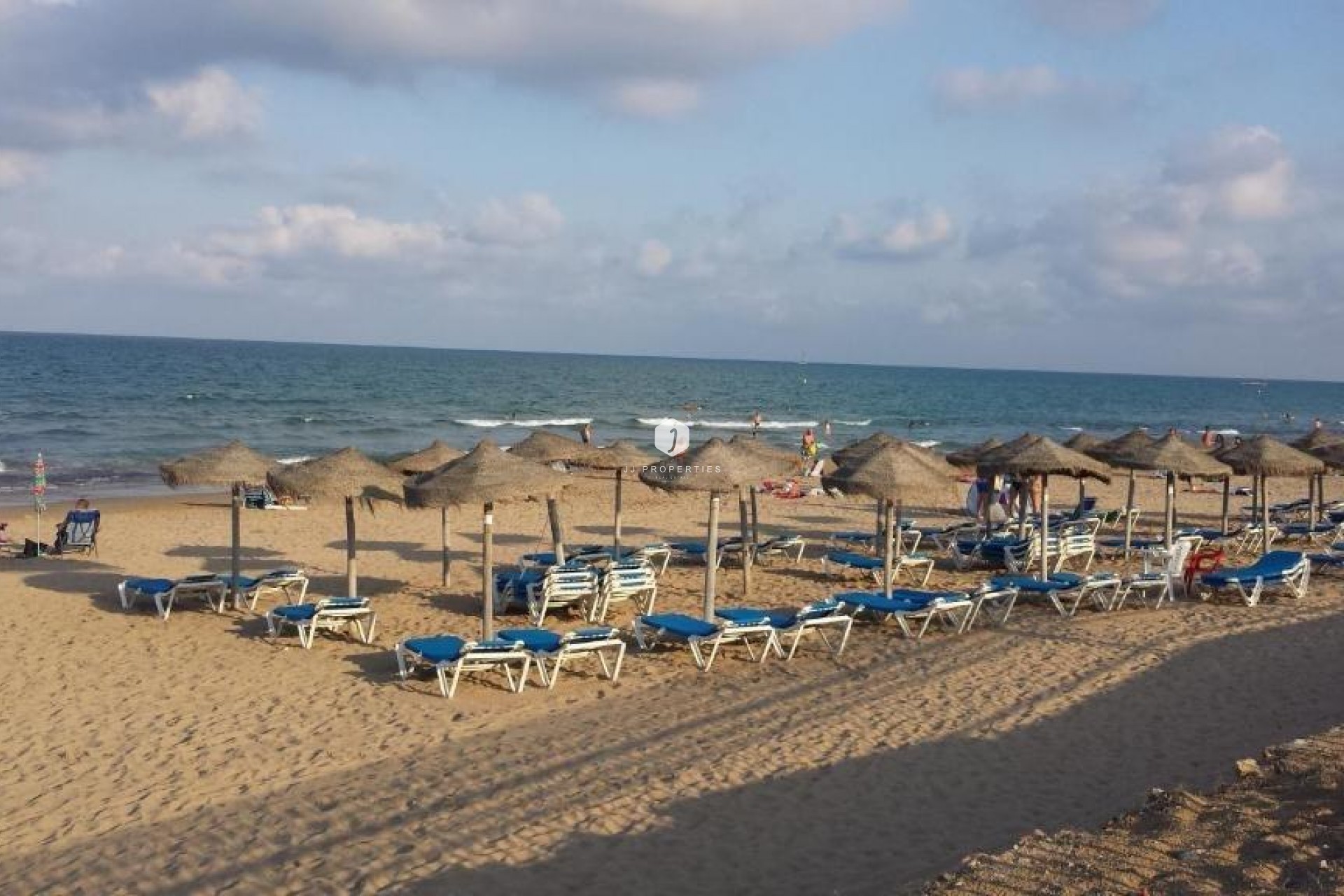 Resale - Bungalow -
Torrevieja - La Mata