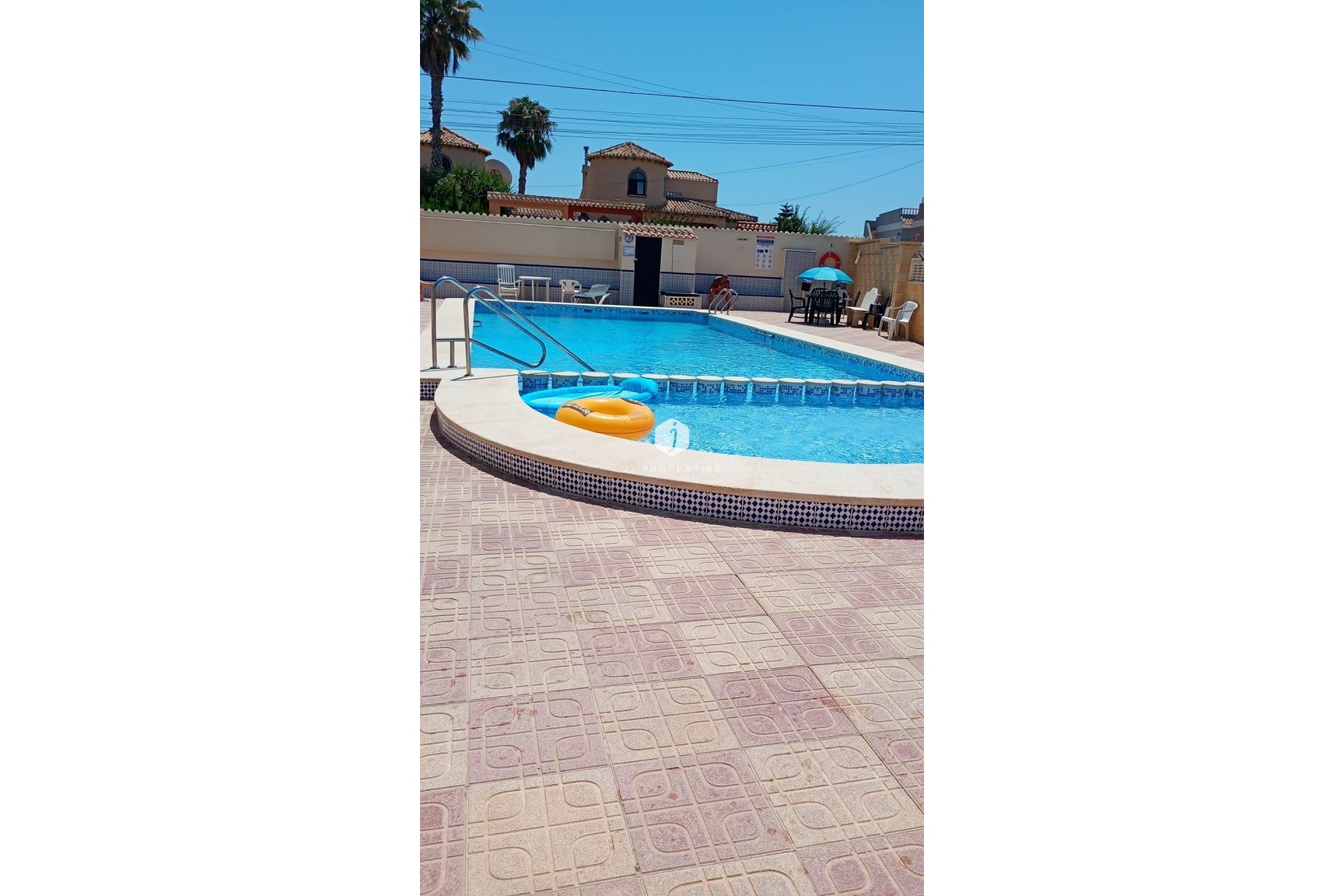 Resale - Bungalow -
Torrevieja - La Siesta - El Salado - Torreta