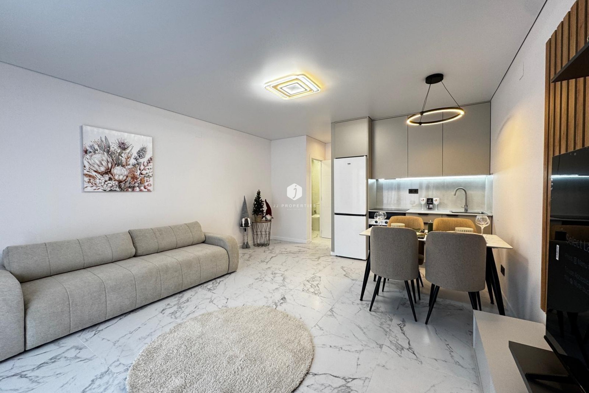 Resale - Bungalow -
Torrevieja - La Siesta - El Salado - Torreta