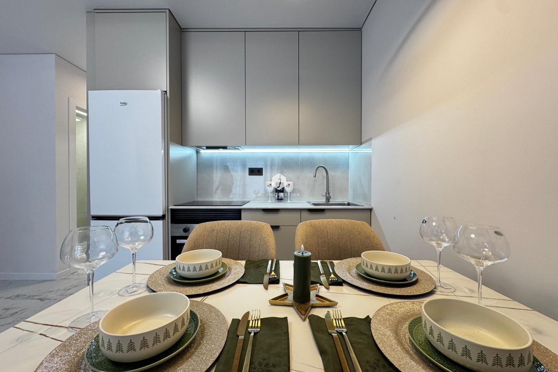 Resale - Bungalow -
Torrevieja - La Siesta - El Salado - Torreta