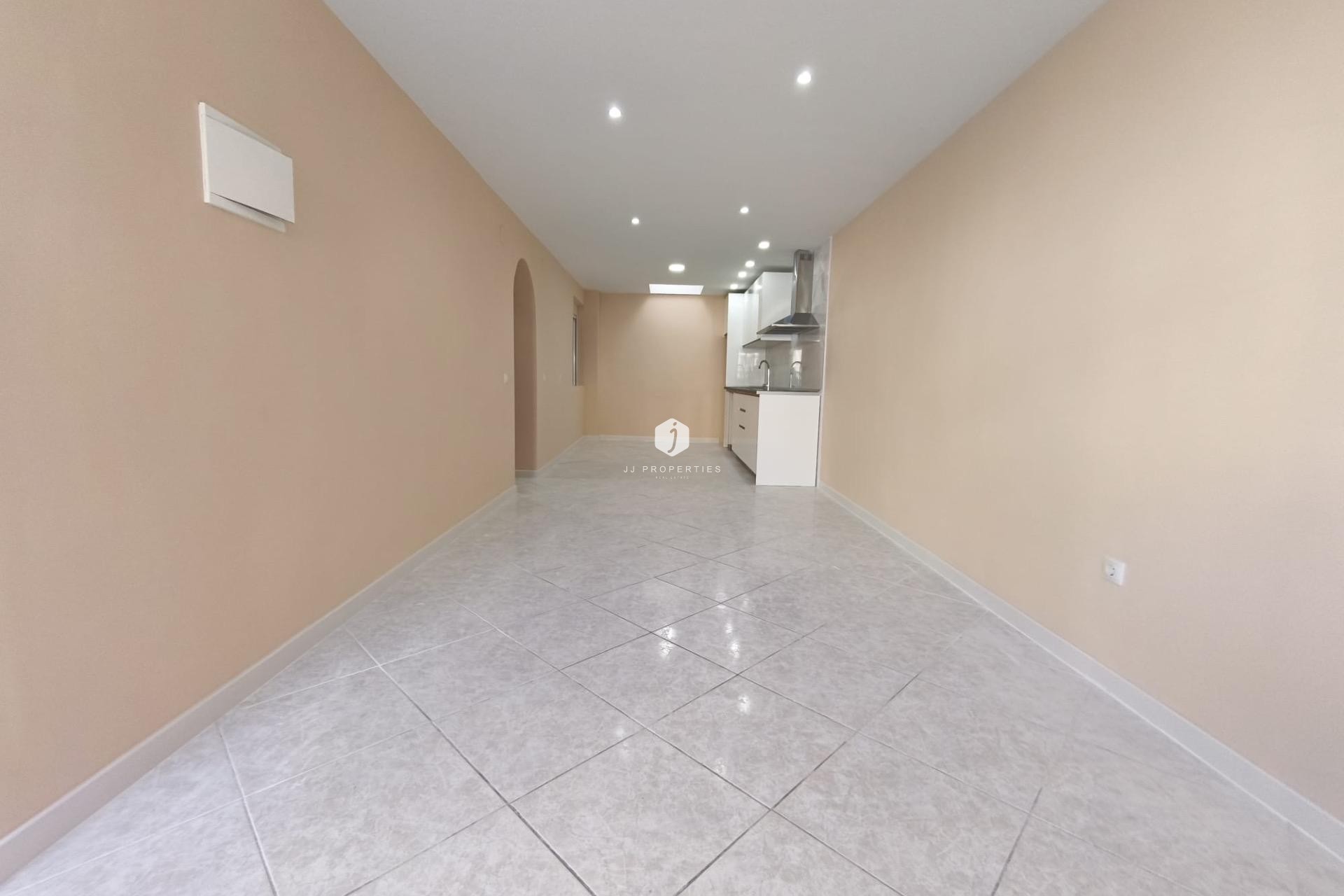 Resale - Bungalow -
Torrevieja - La Siesta - El Salado - Torreta