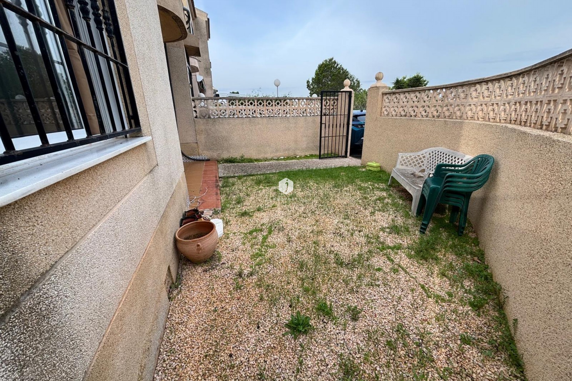 Resale - Bungalow -
Torrevieja - La Siesta - El Salado - Torreta