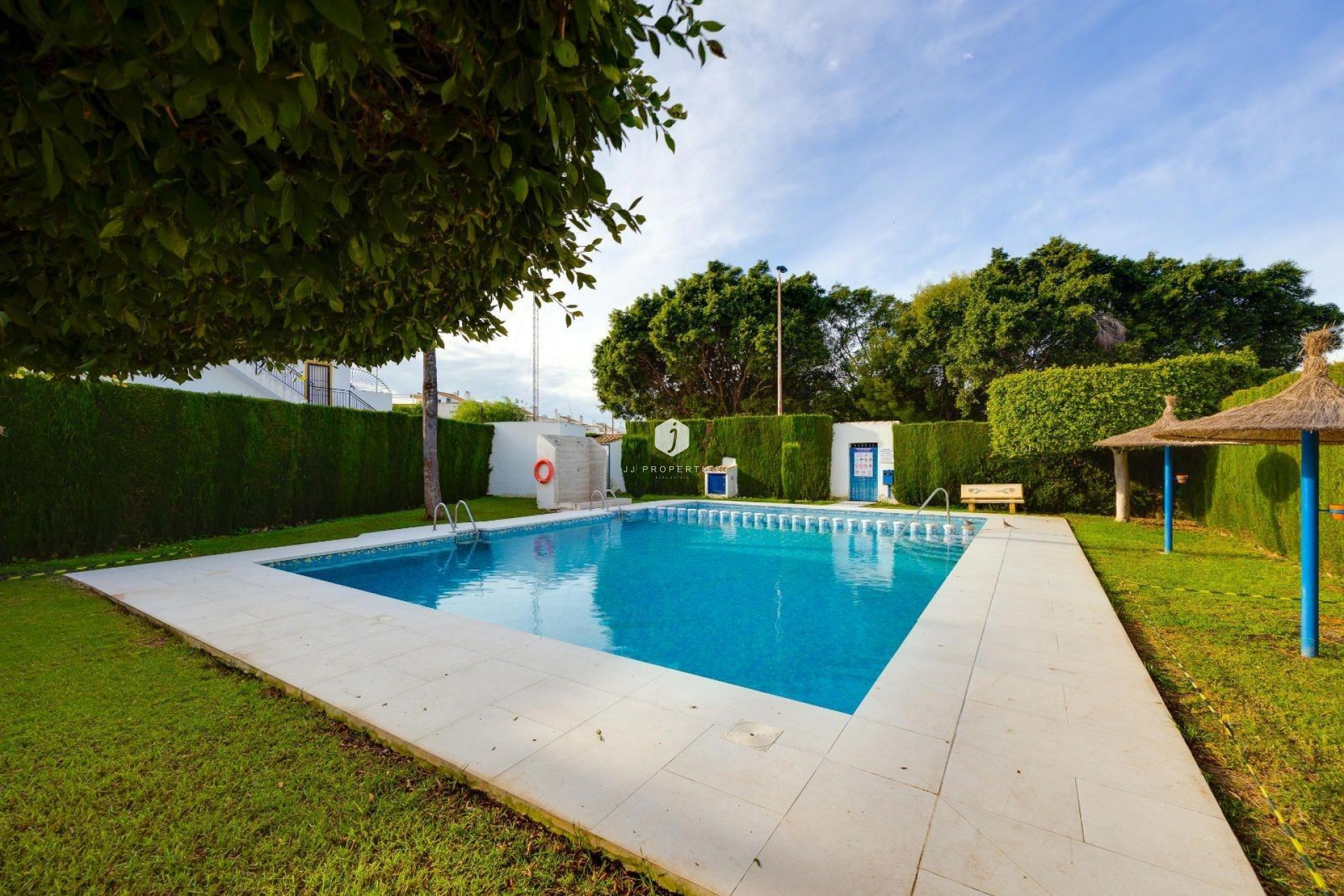 Resale - Bungalow -
Torrevieja - La Siesta - El Salado - Torreta