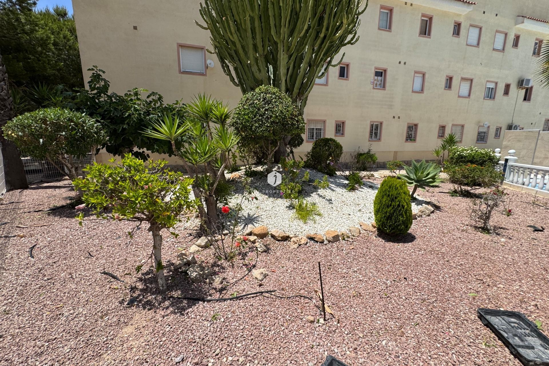 Resale - Bungalow -
Torrevieja - La Siesta - El Salado - Torreta