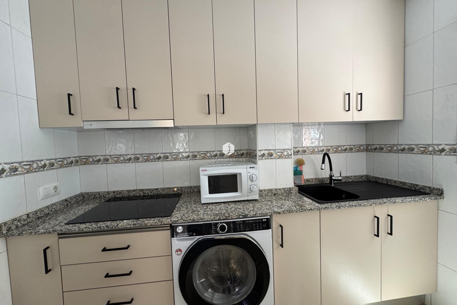 Resale - Bungalow -
Torrevieja - La Siesta - El Salado - Torreta