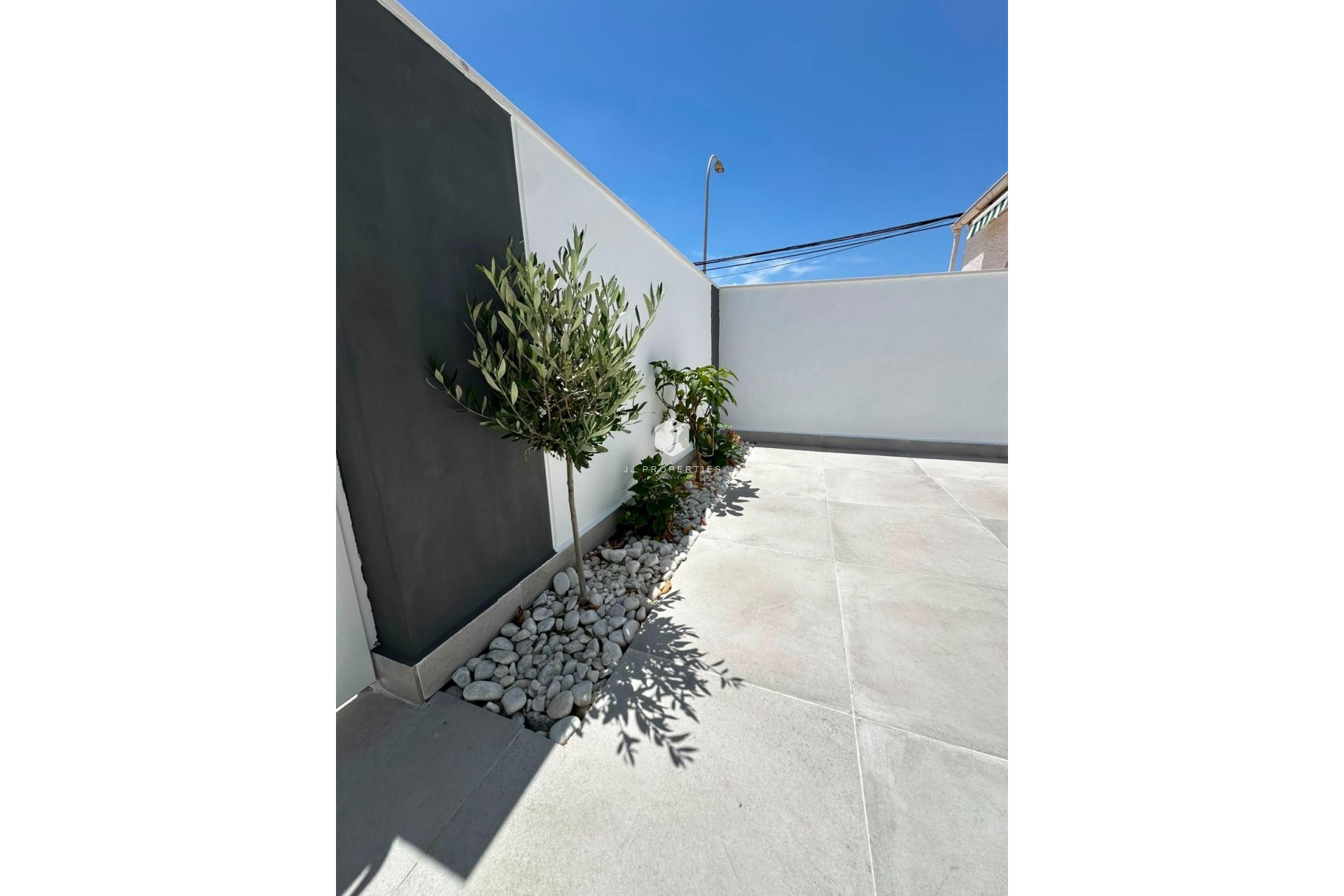 Resale - Bungalow -
Torrevieja - La Siesta - El Salado - Torreta