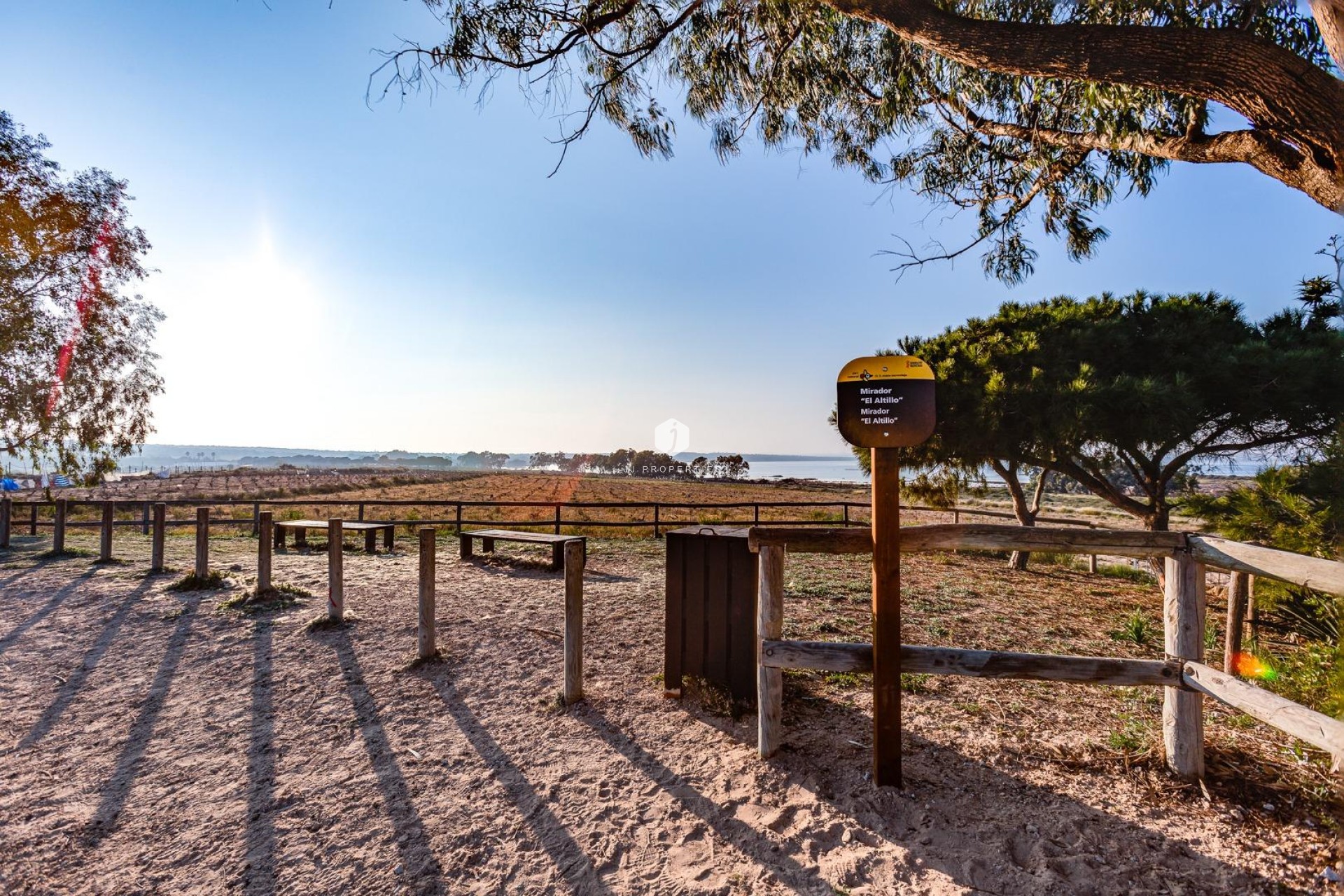 Resale - Bungalow -
Torrevieja - La Siesta - El Salado - Torreta