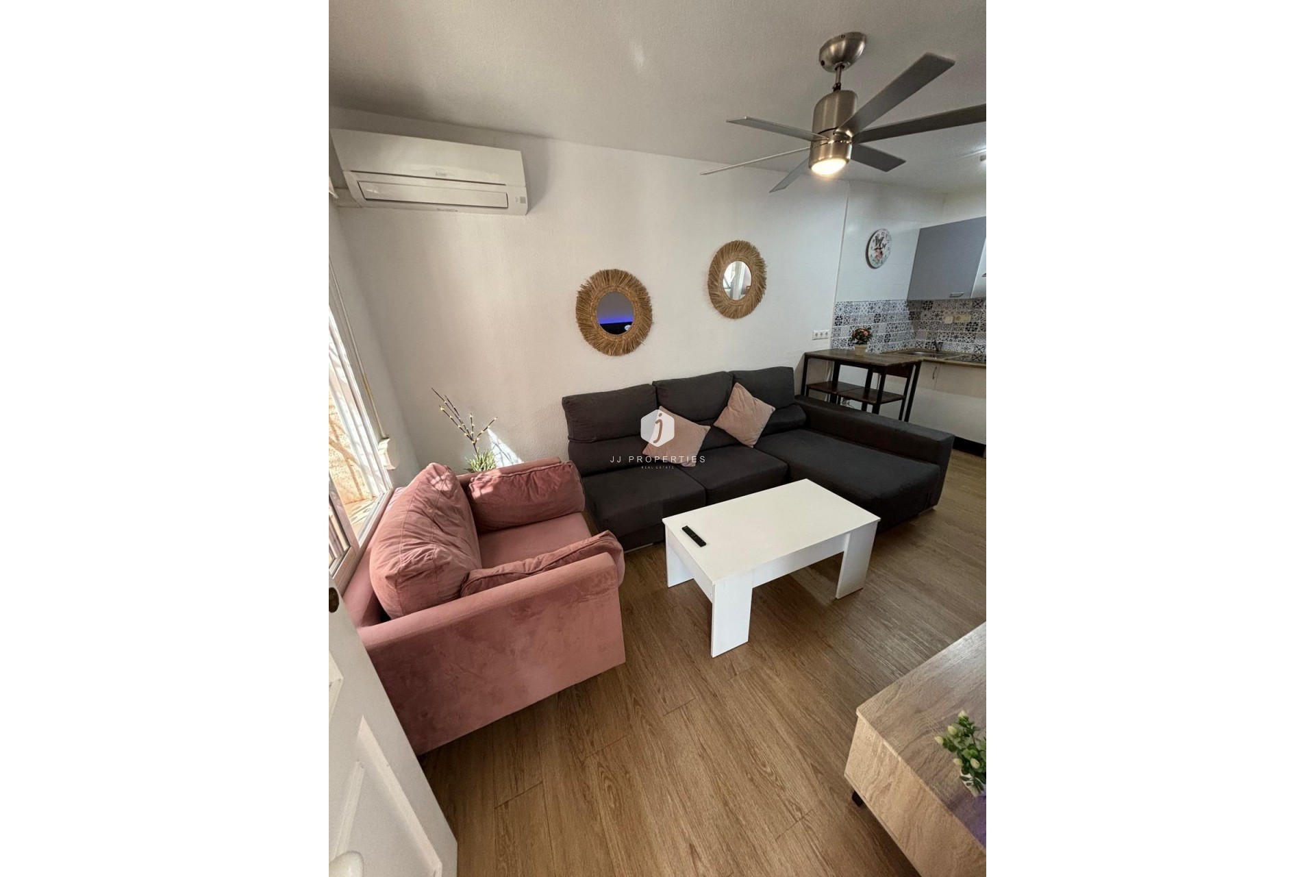 Resale - Bungalow -
Torrevieja - Los Balcones