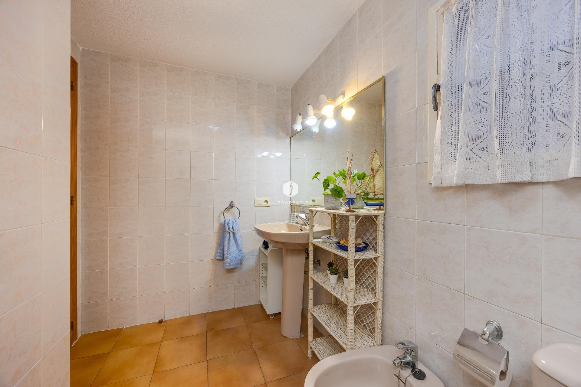Resale - Bungalow -
Torrevieja - Los Balcones