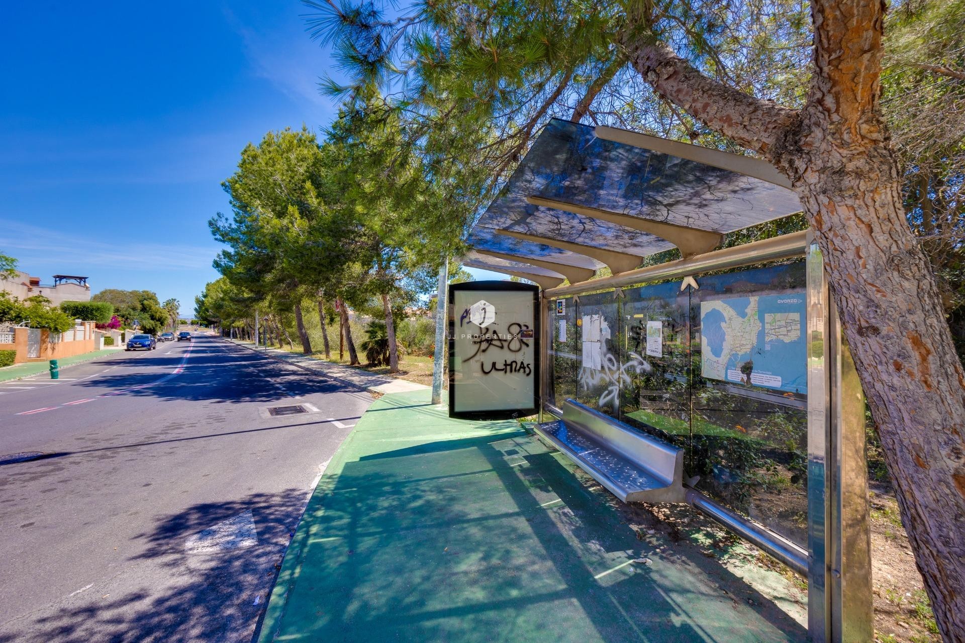 Resale - Bungalow -
Torrevieja - Los Balcones