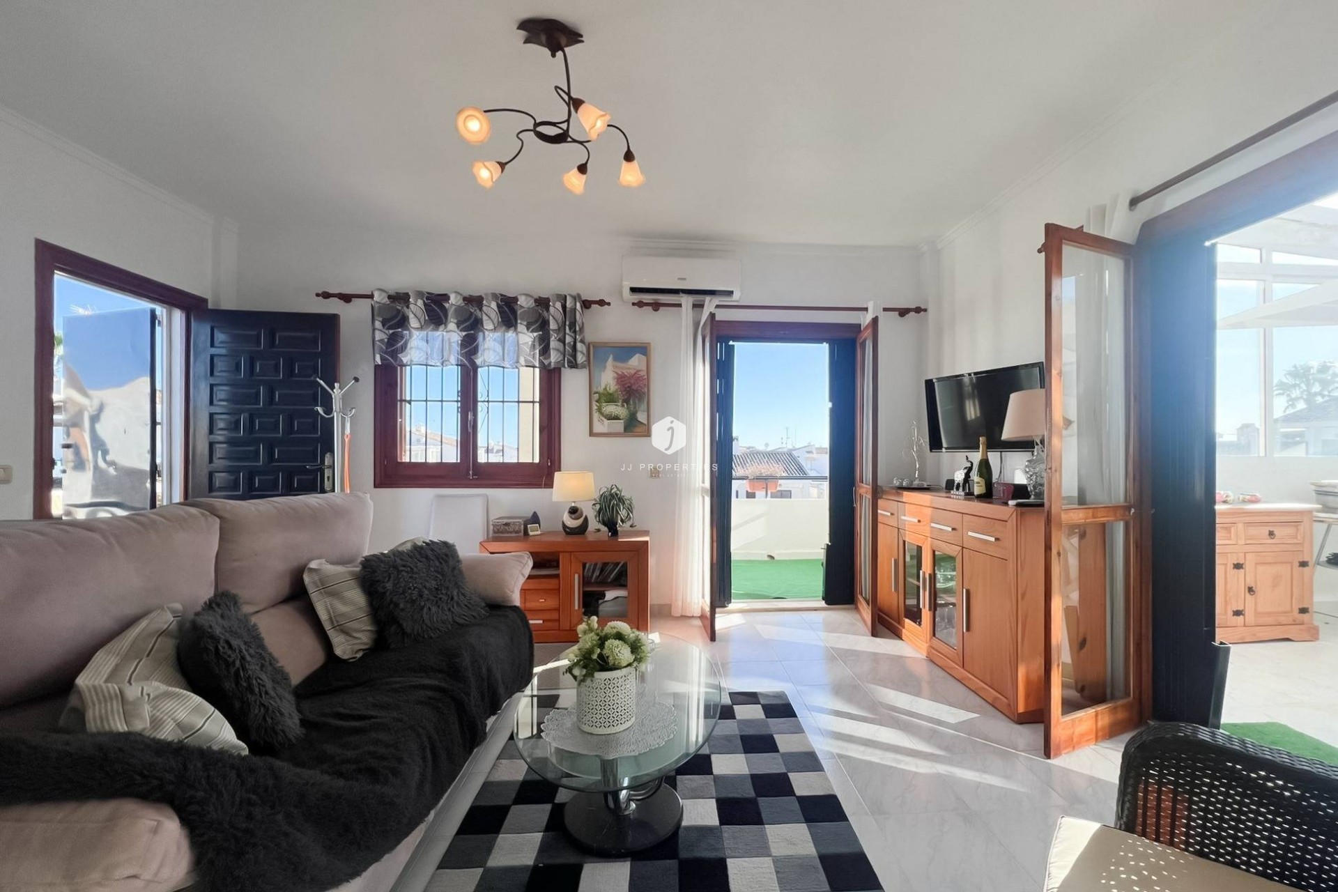 Resale - Bungalow -
Torrevieja - Los Frutales