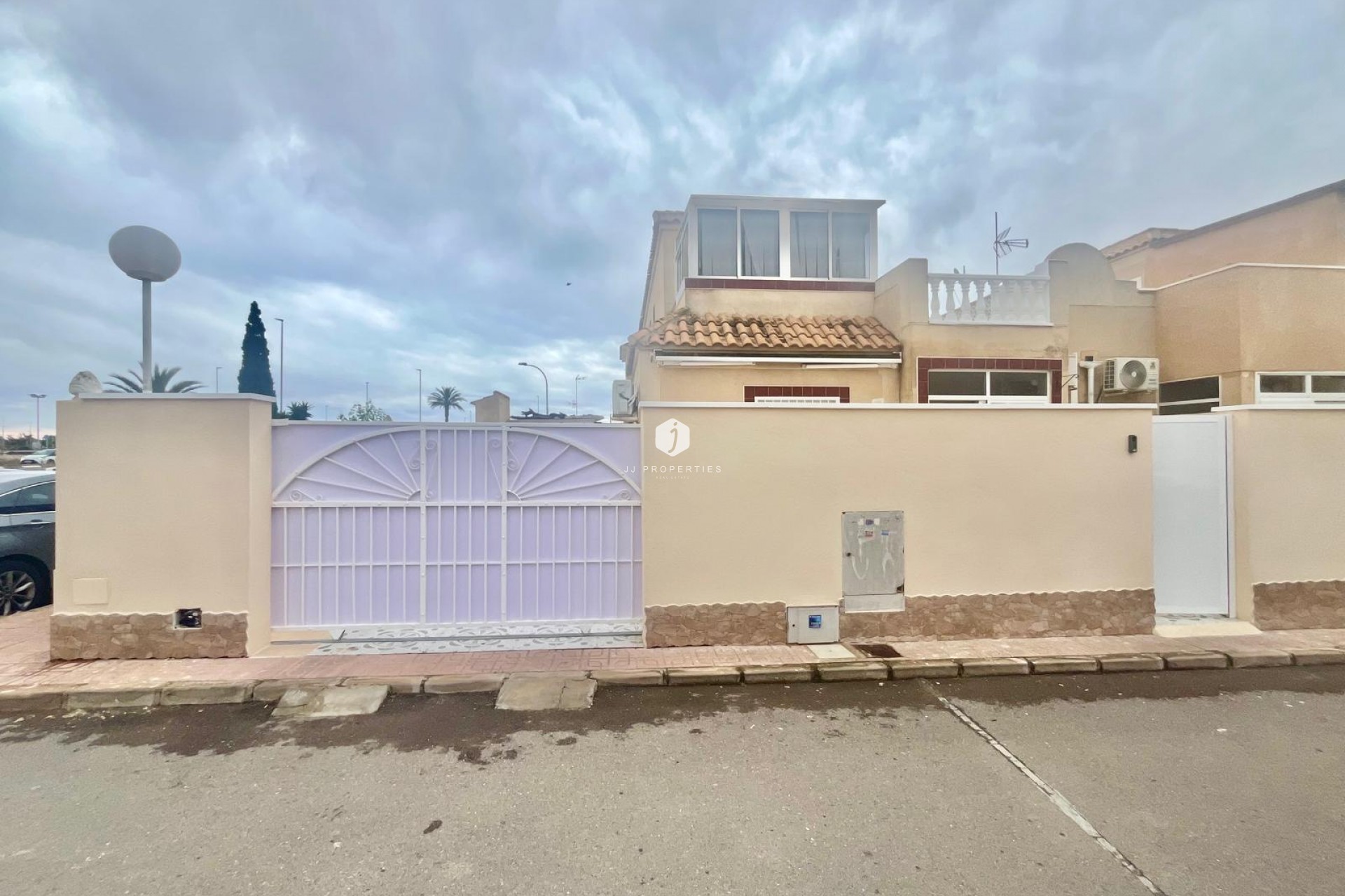 Resale - Bungalow -
Torrevieja - Paraje Natural