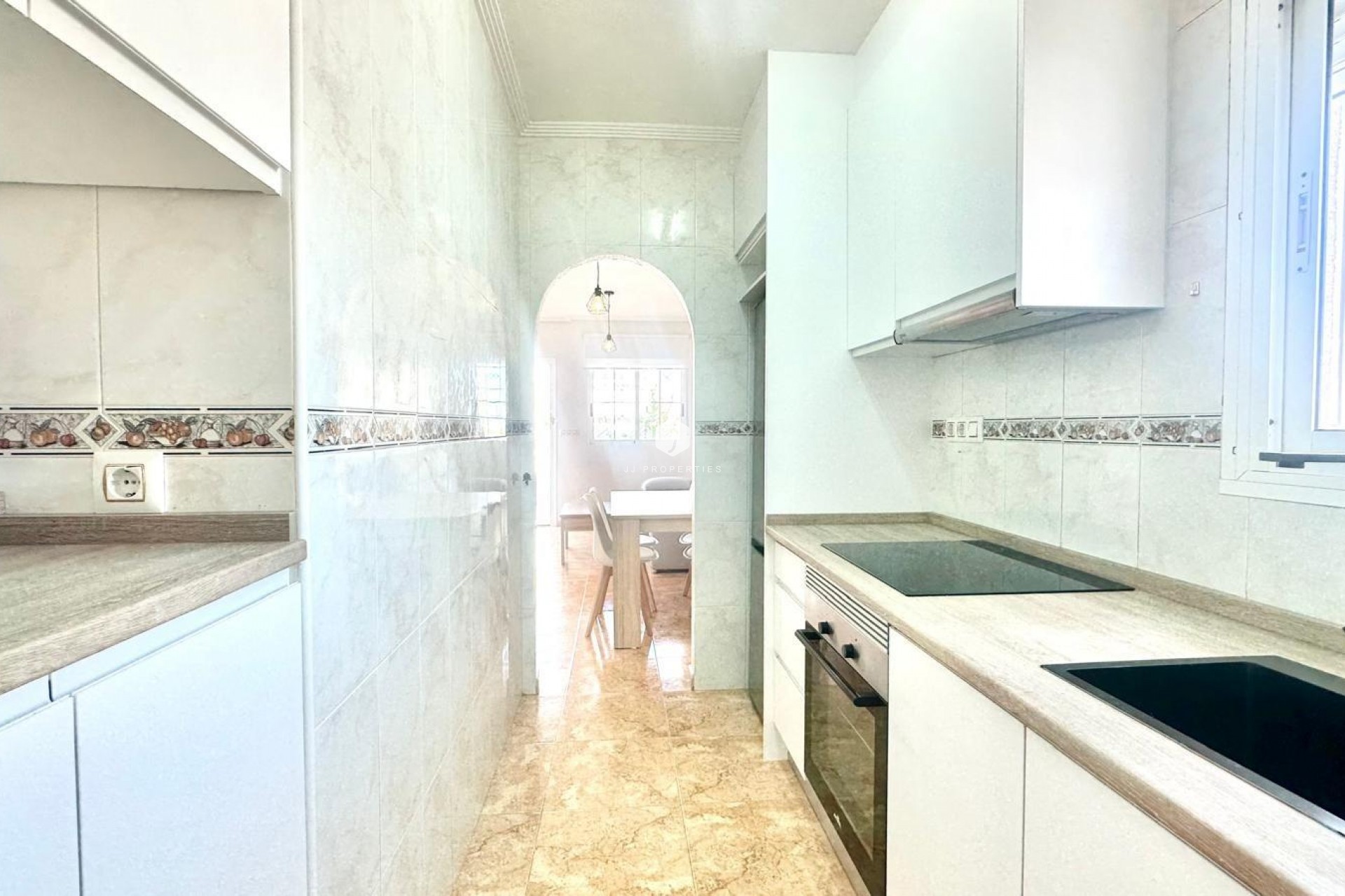 Resale - Bungalow -
Torrevieja - Playa de los Locos