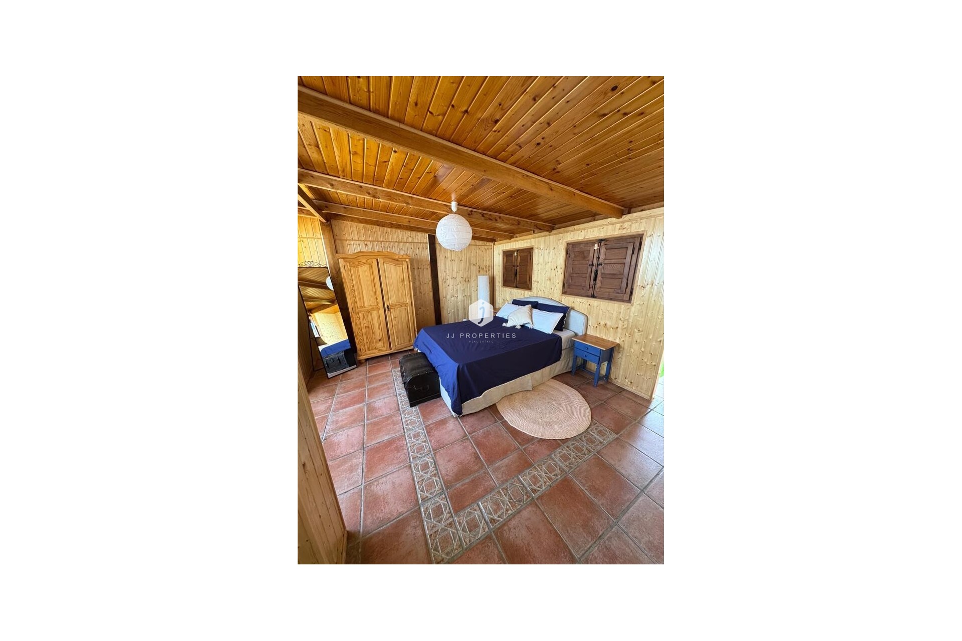 Resale - Bungalow -
Torrevieja - Punta prima