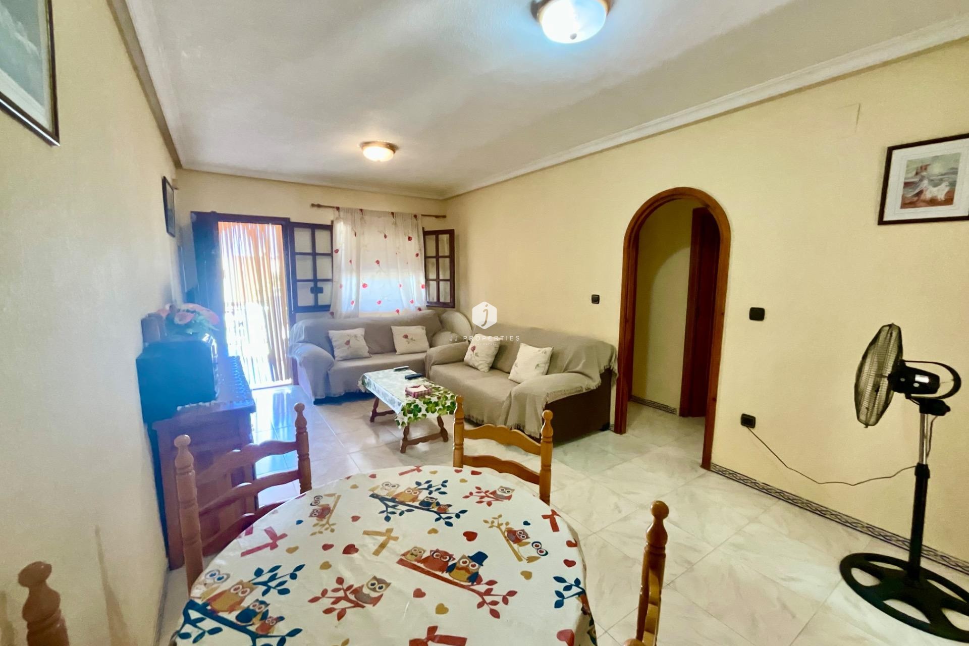 Resale - Bungalow -
Torrevieja - Torreblanca