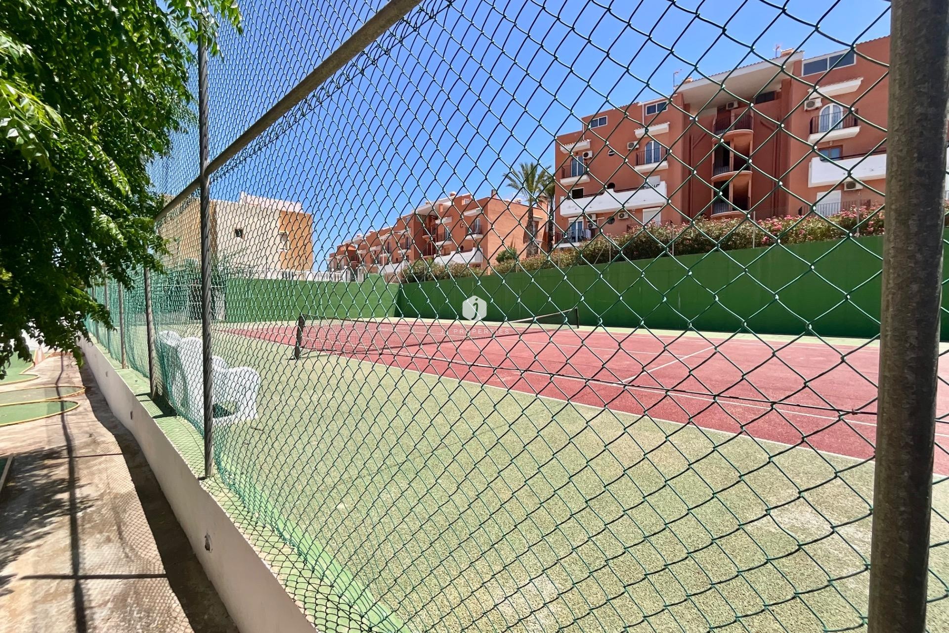 Resale - Bungalow -
Torrevieja - Torreblanca