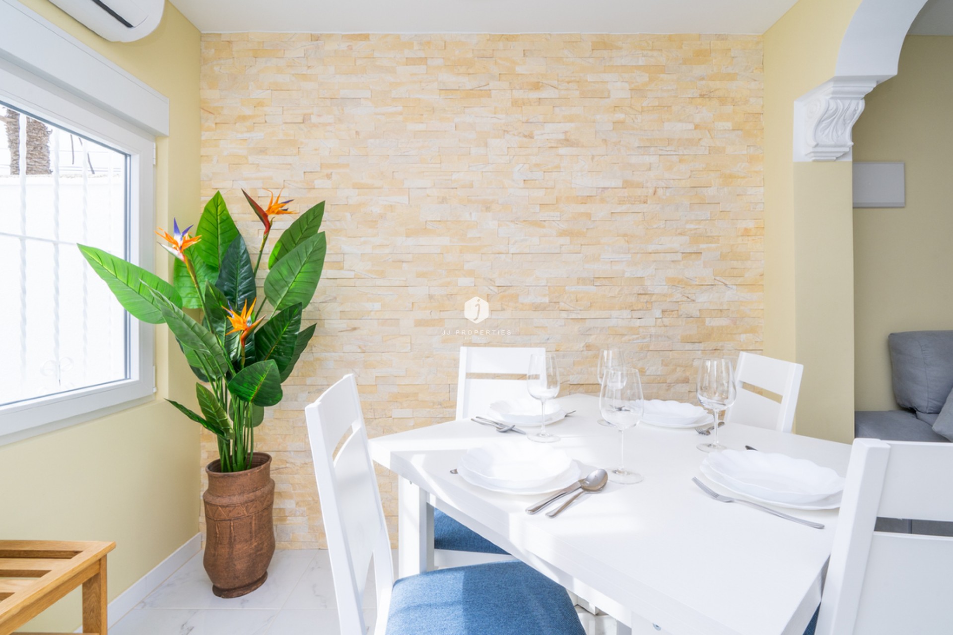 Resale - Bungalow -
Torrevieja - Torreta