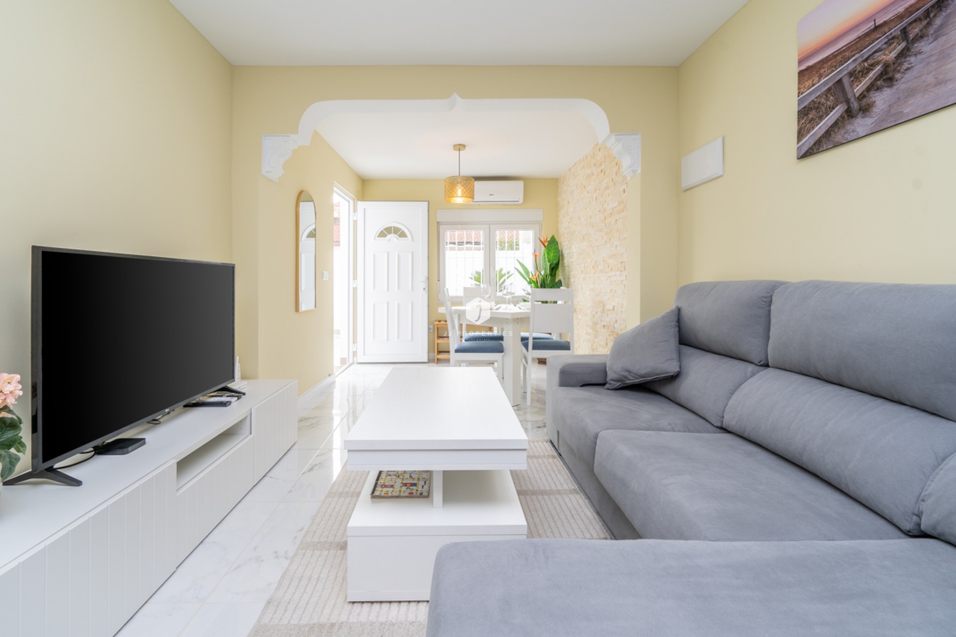 Resale - Bungalow -
Torrevieja - Torreta