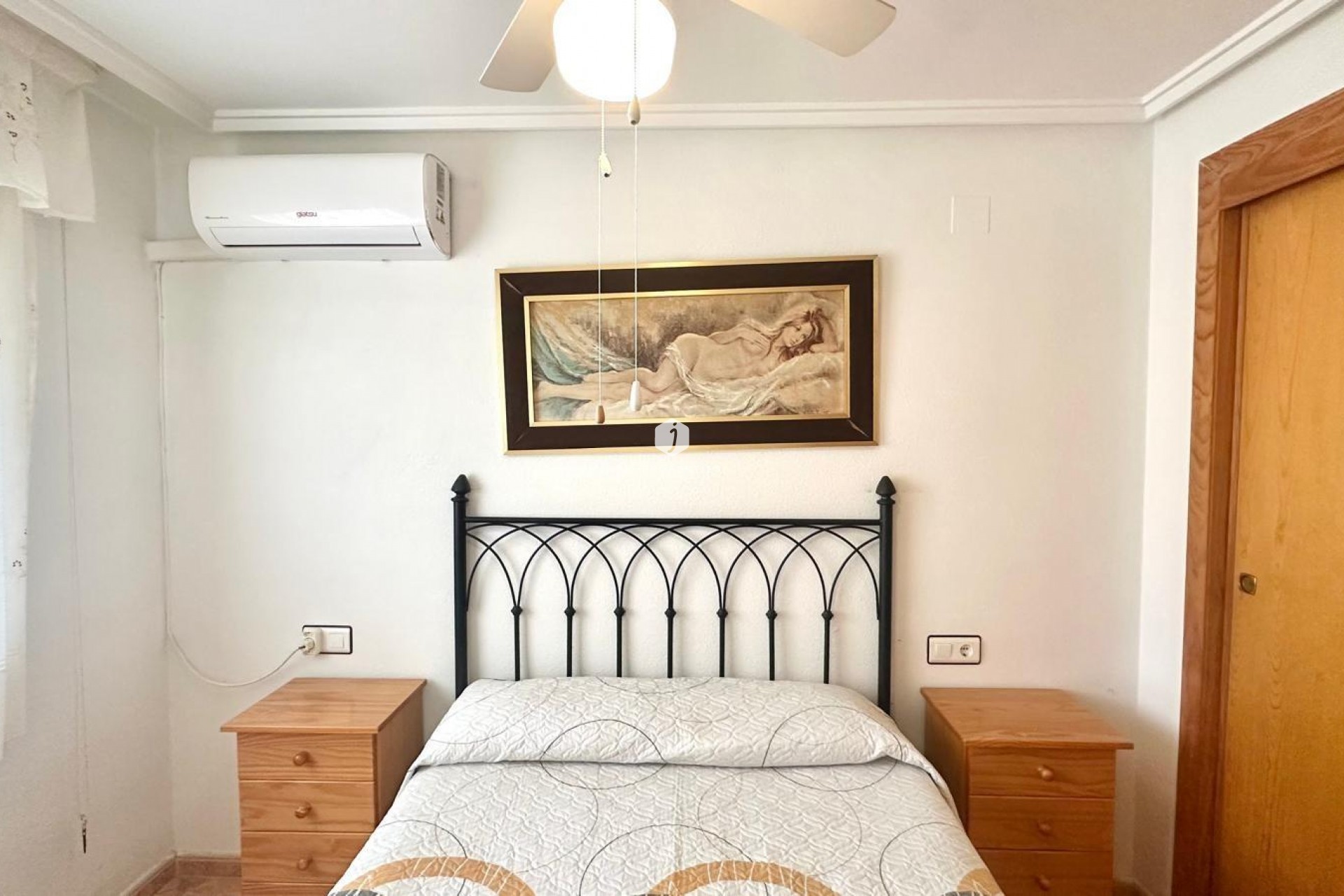 Resale - Bungalow -
Torrevieja - Torretas