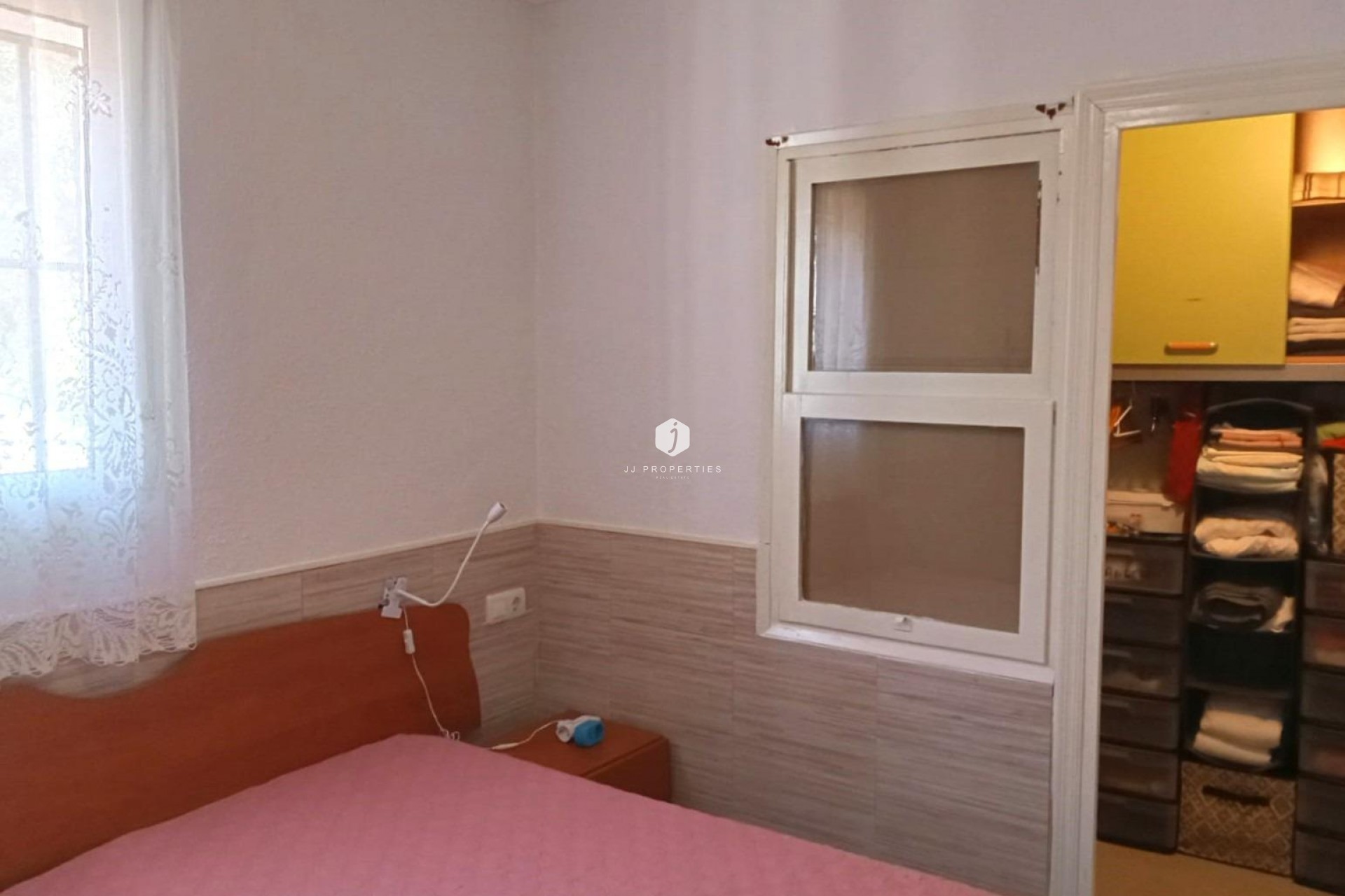Resale - Bungalow -
Torrevieja - Torretas