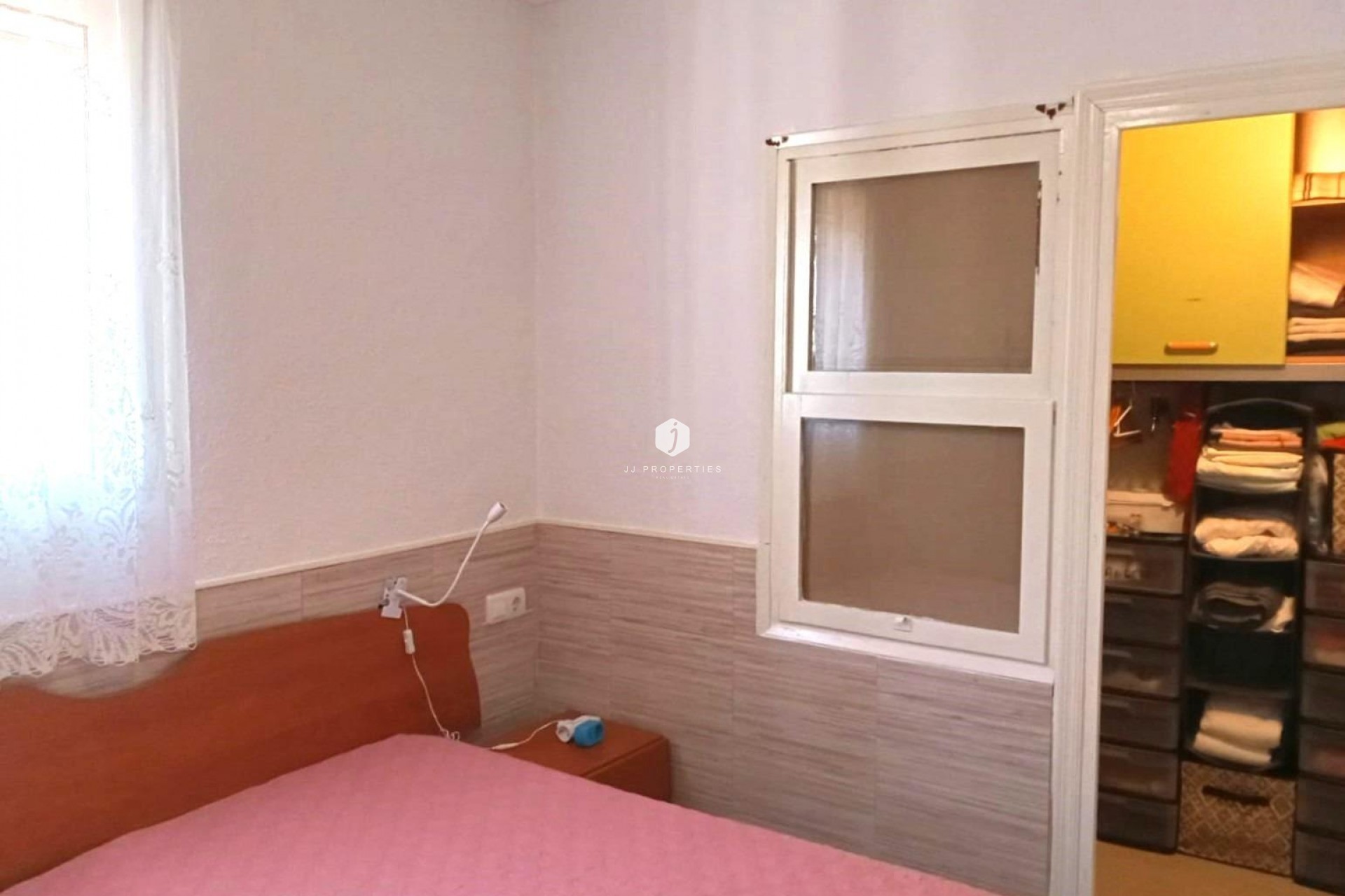 Resale - Bungalow -
Torrevieja - Torretas