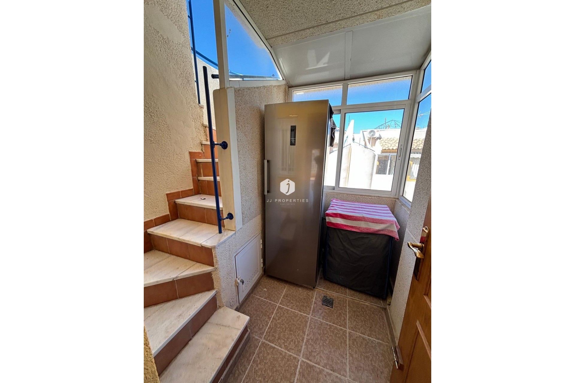 Resale - Bungalow -
Torrevieja