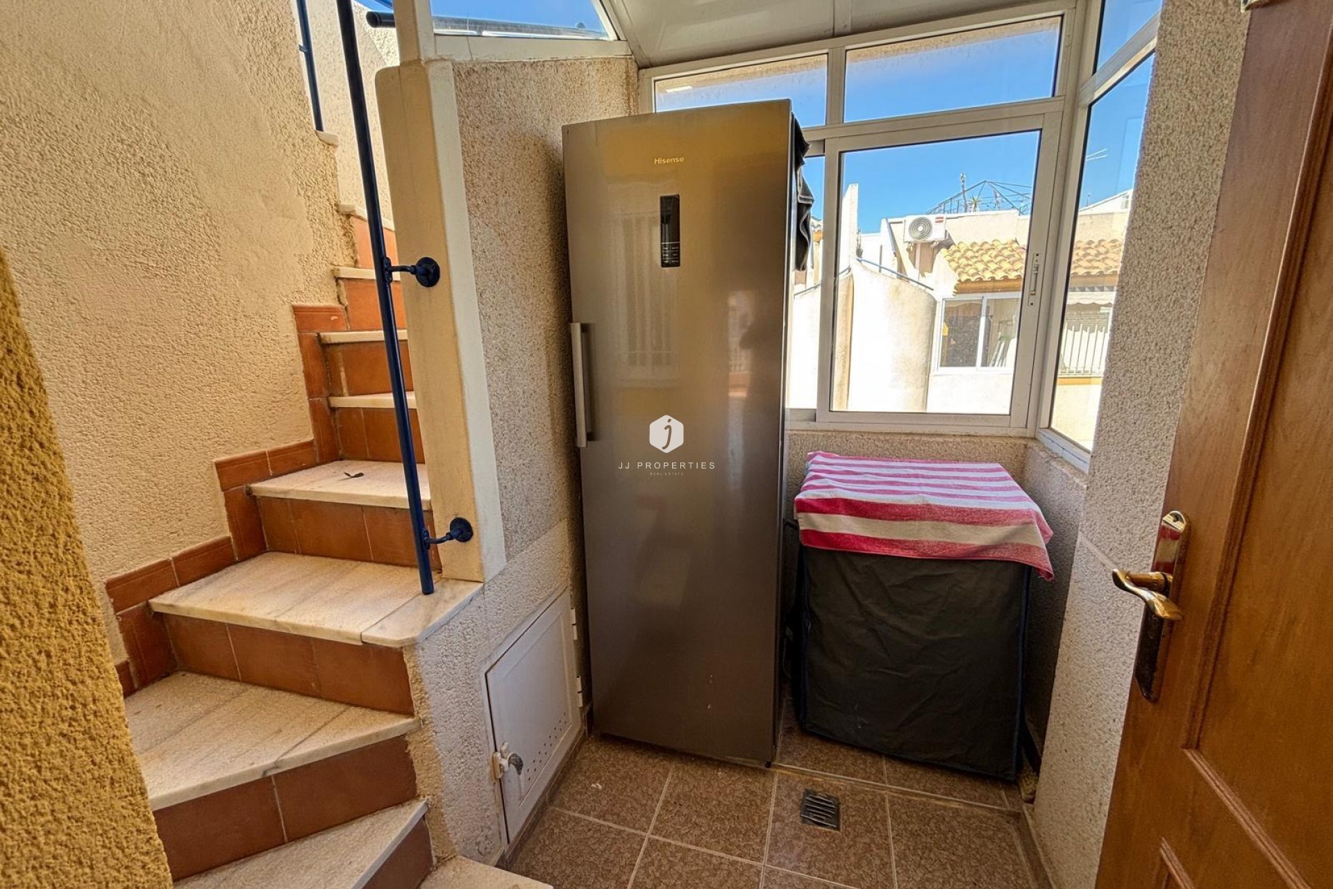 Resale - Bungalow -
Torrevieja