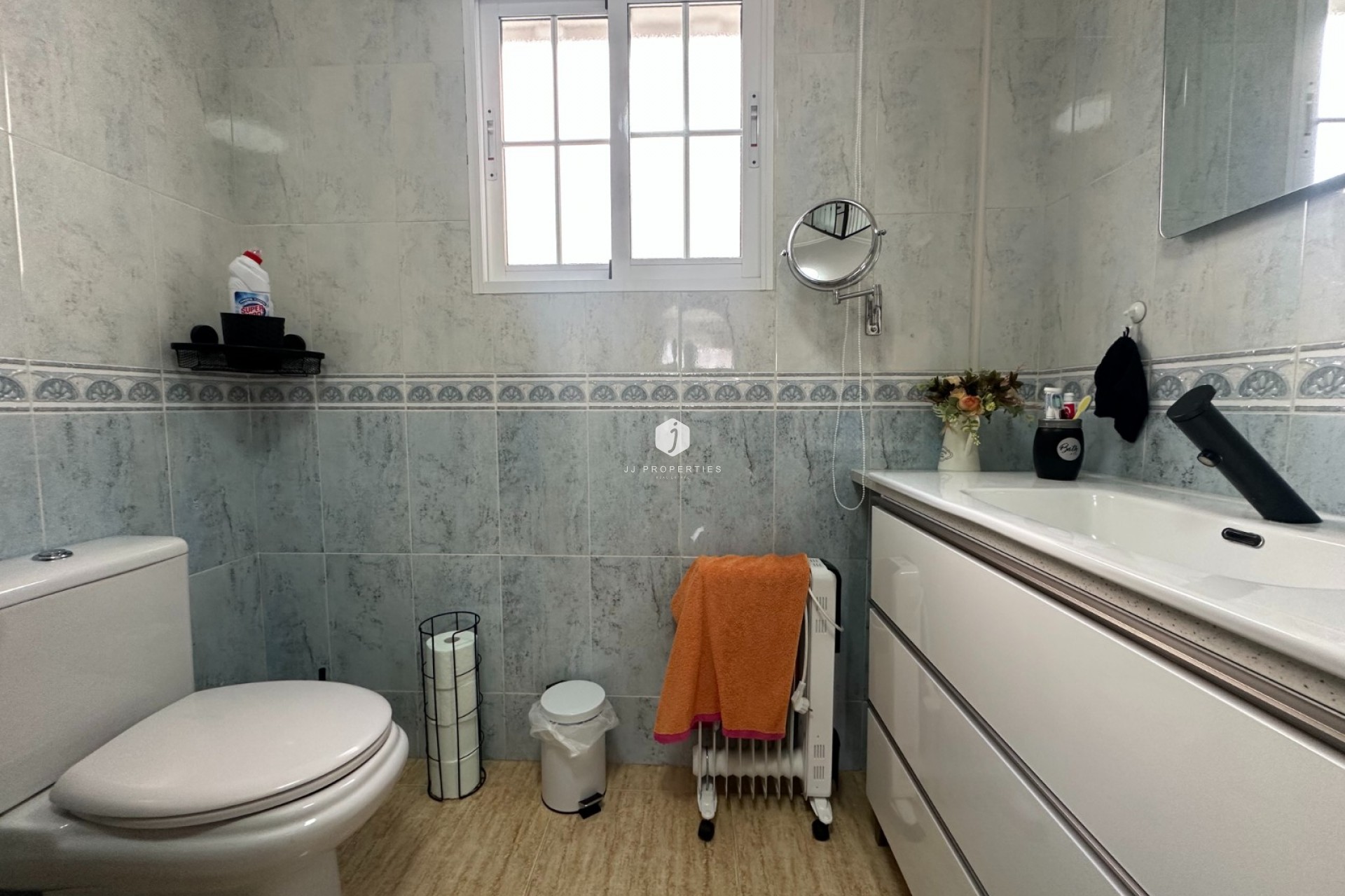 Resale - Chalet -
Bigastro - Inland