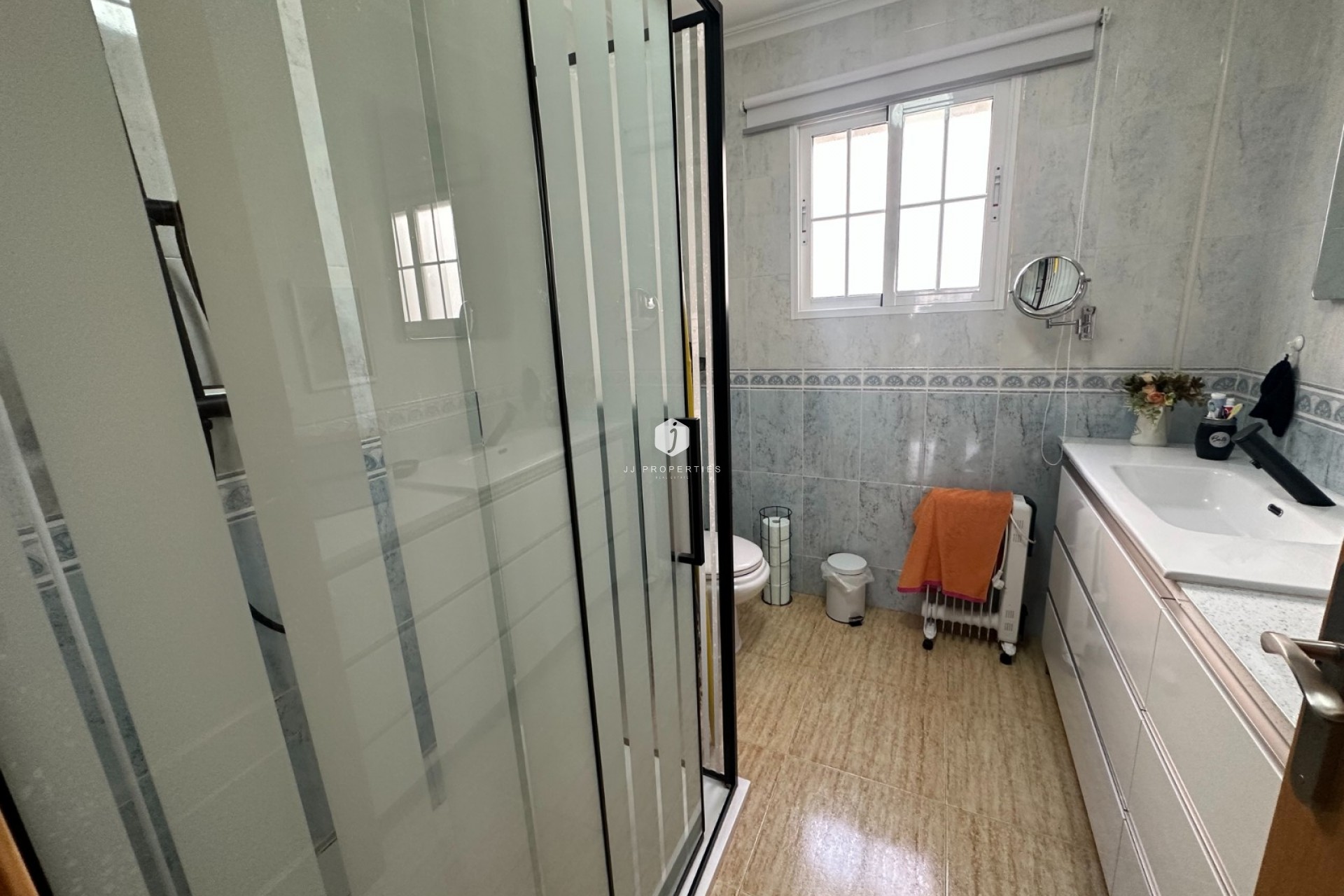 Resale - Chalet -
Bigastro - Inland