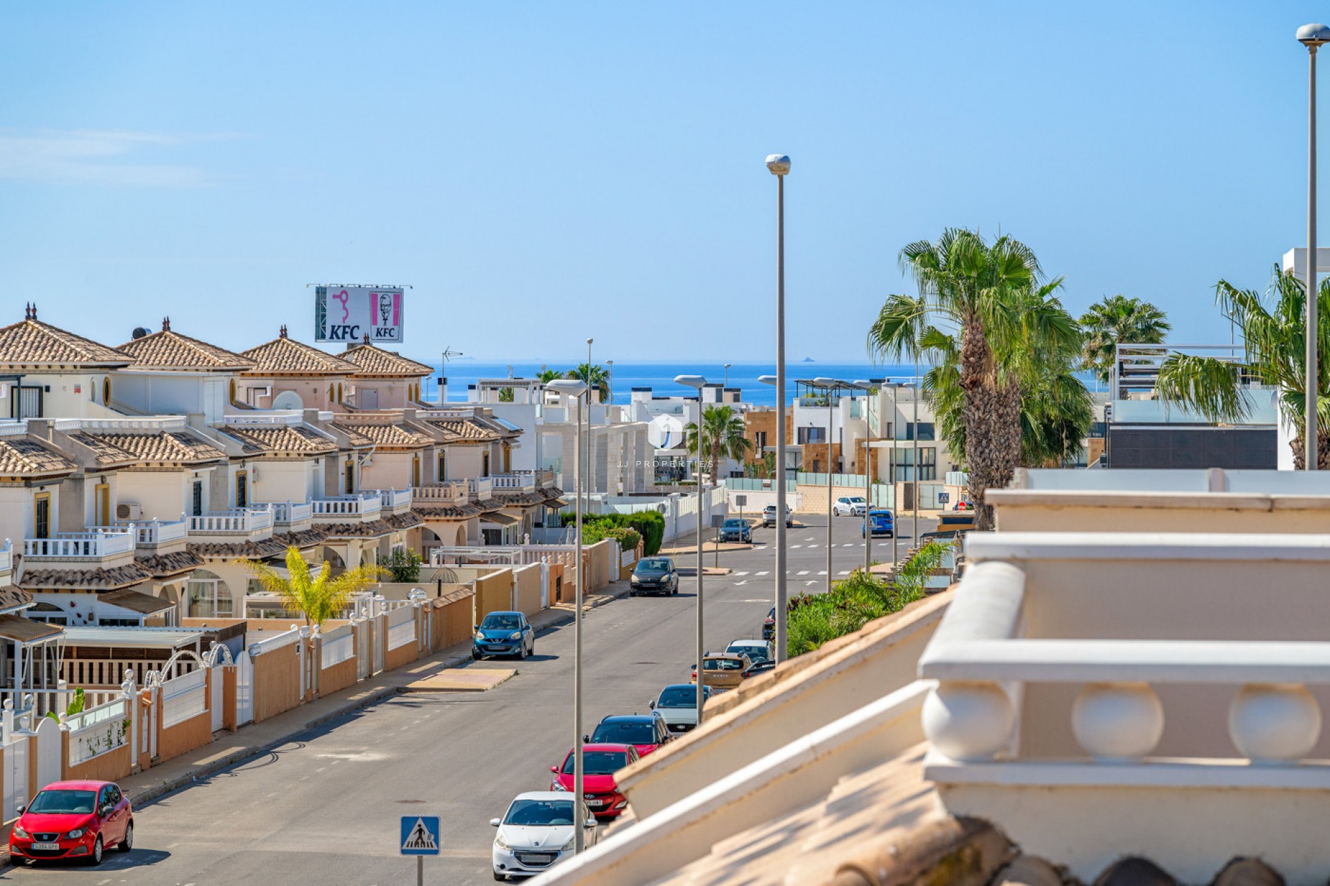 Resale - Chalet -
Cabo Roig - Costa Blanca