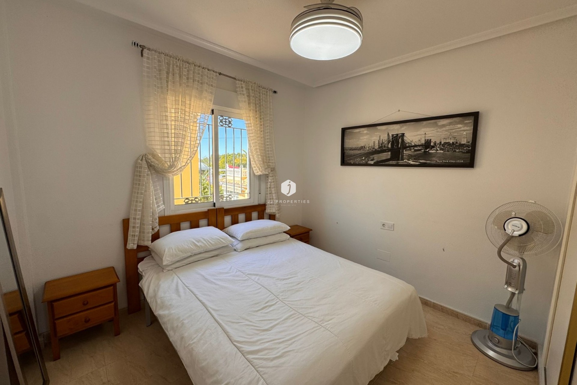 Resale - Chalet -
Campoamor - Costa Blanca