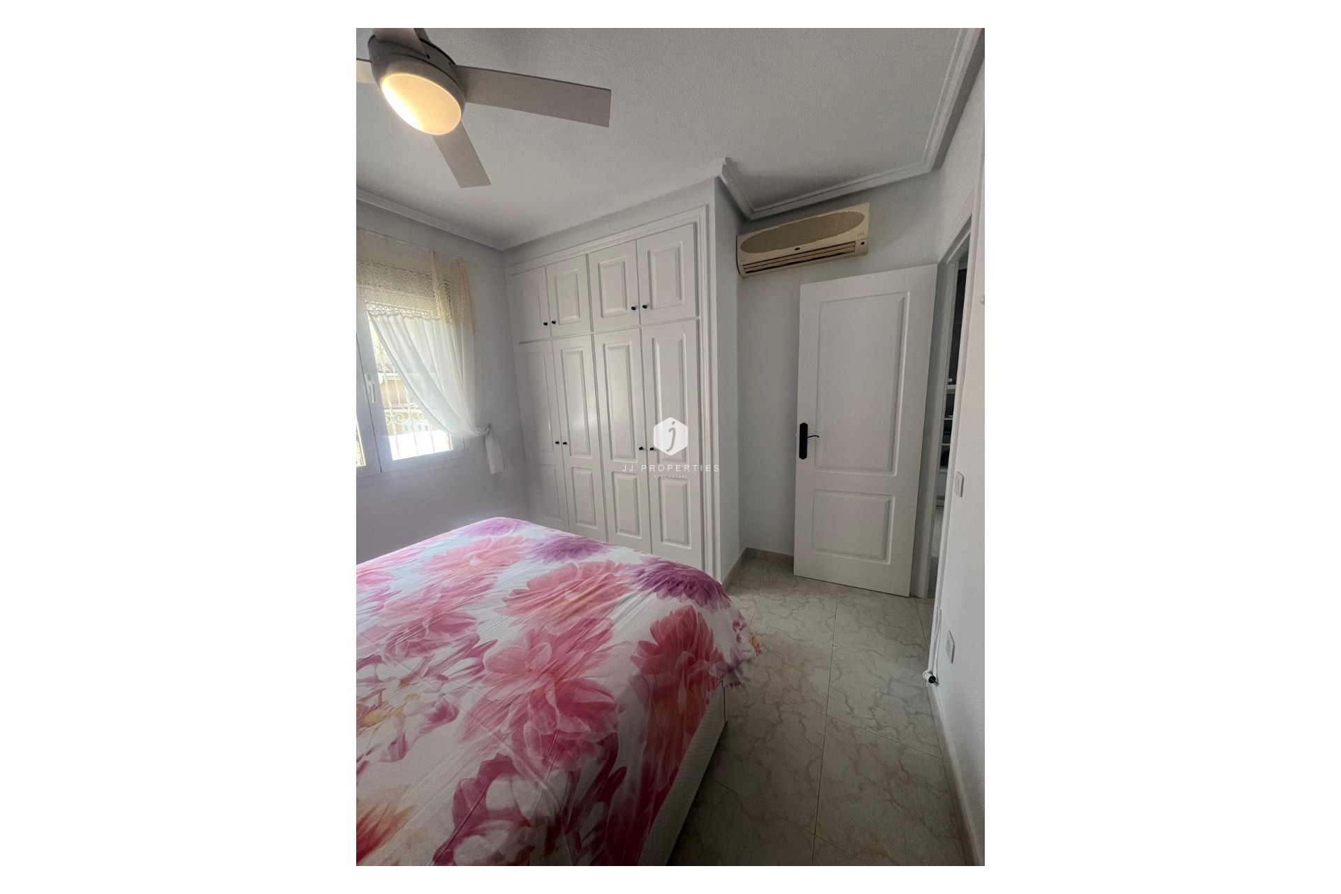 Resale - Chalet -
Ciudad Quesada - Costa Blanca