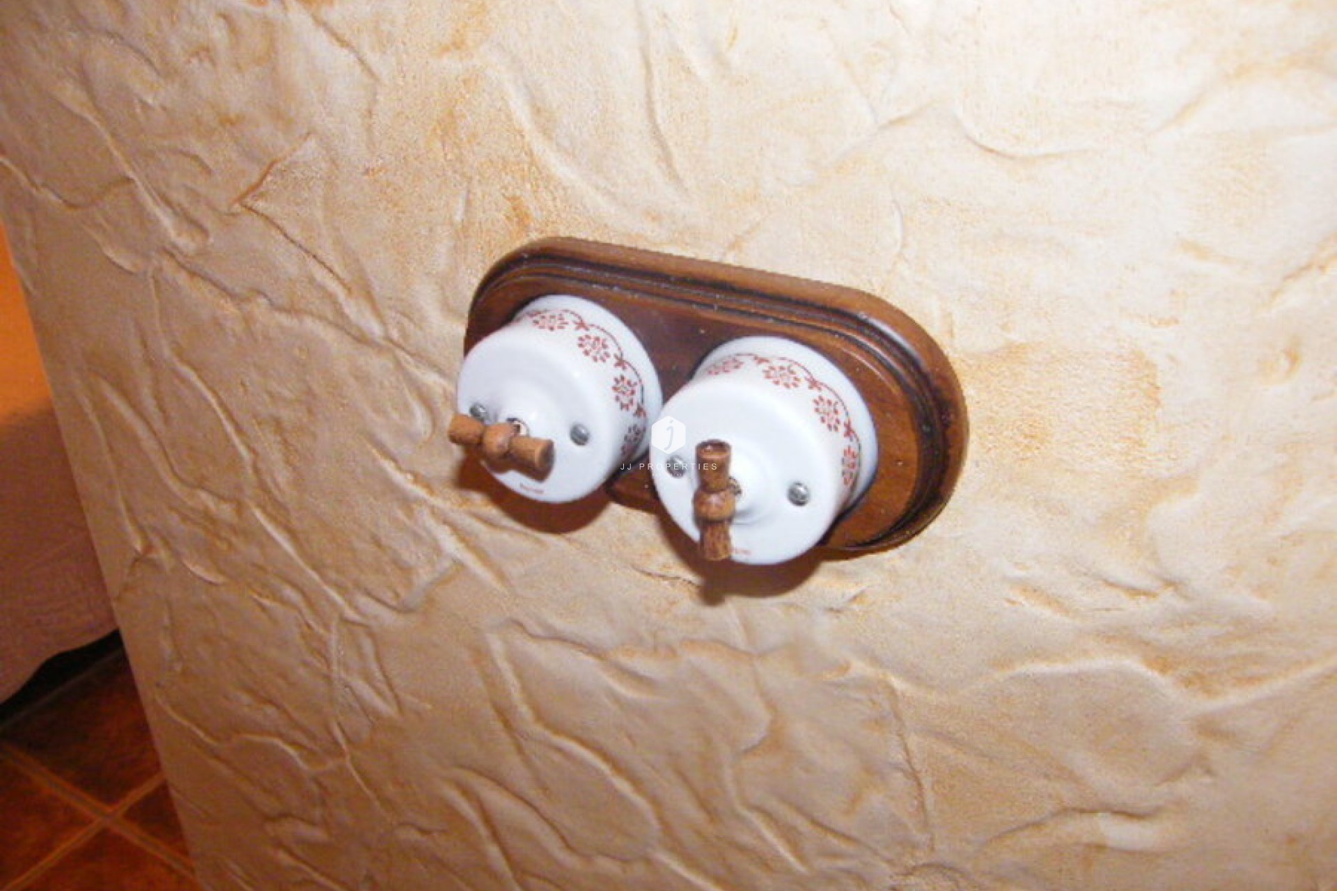 Resale - Chalet -
Daya Nueva - Costa Blanca