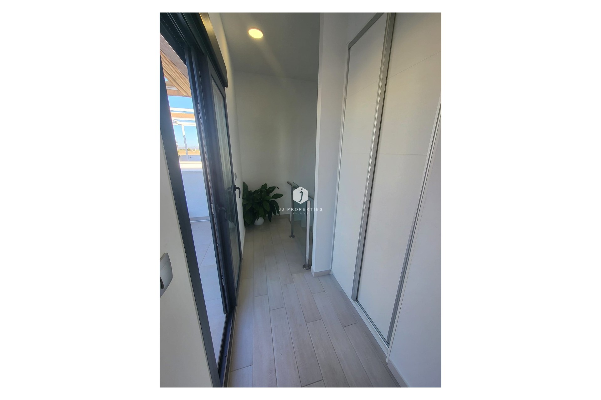 Resale - Chalet -
Daya Vieja - Costa Blanca