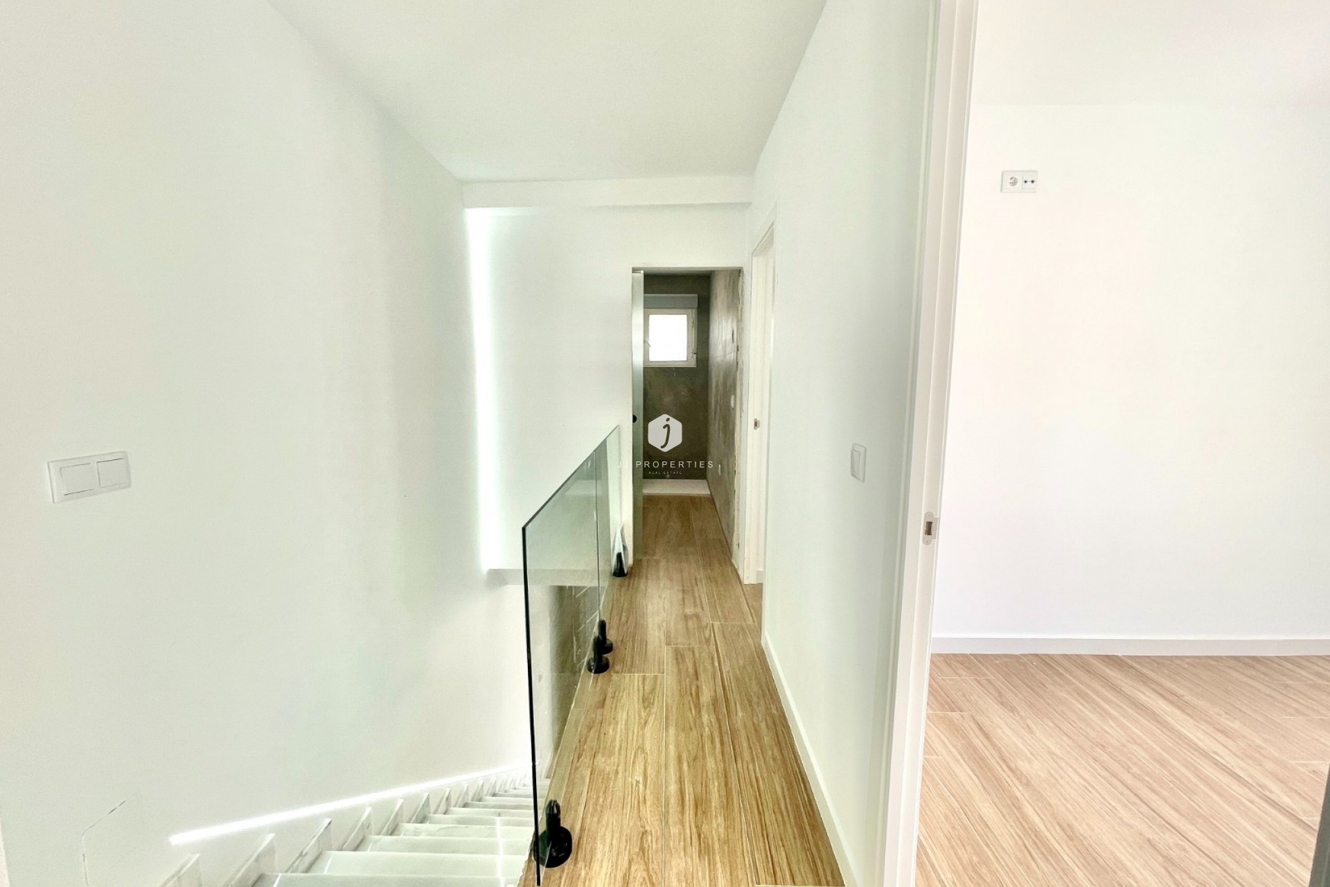 Resale - Chalet -
Daya Vieja - Costa Blanca