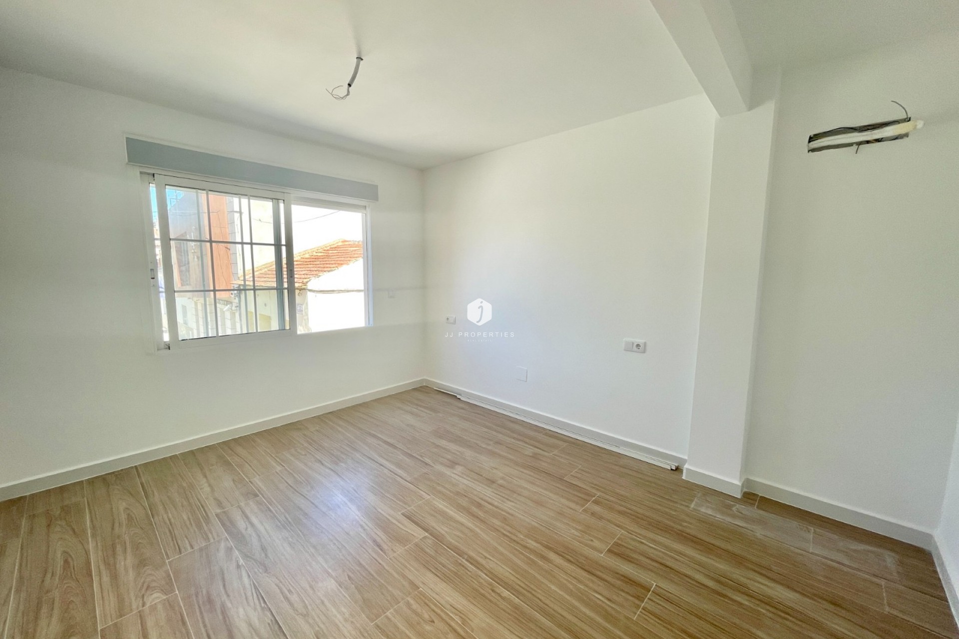Resale - Chalet -
Daya Vieja - Costa Blanca