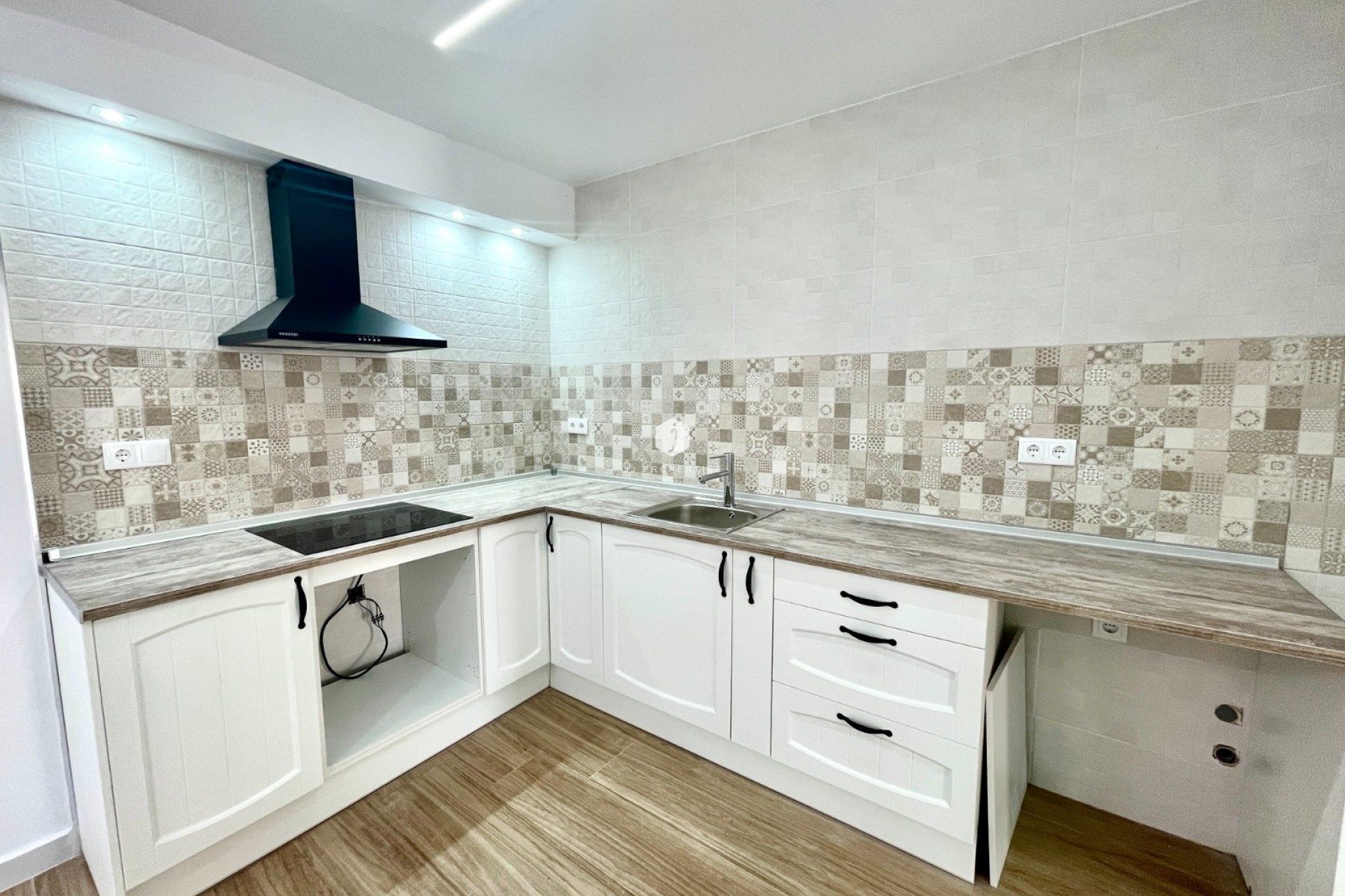 Resale - Chalet -
Daya Vieja - Costa Blanca
