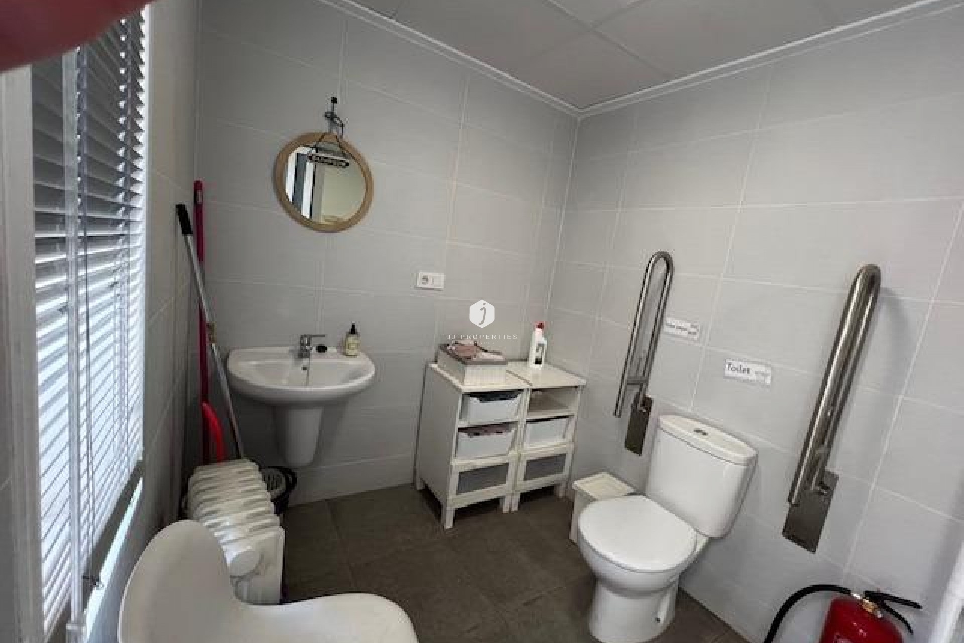Resale - Chalet -
Dolores - Centro