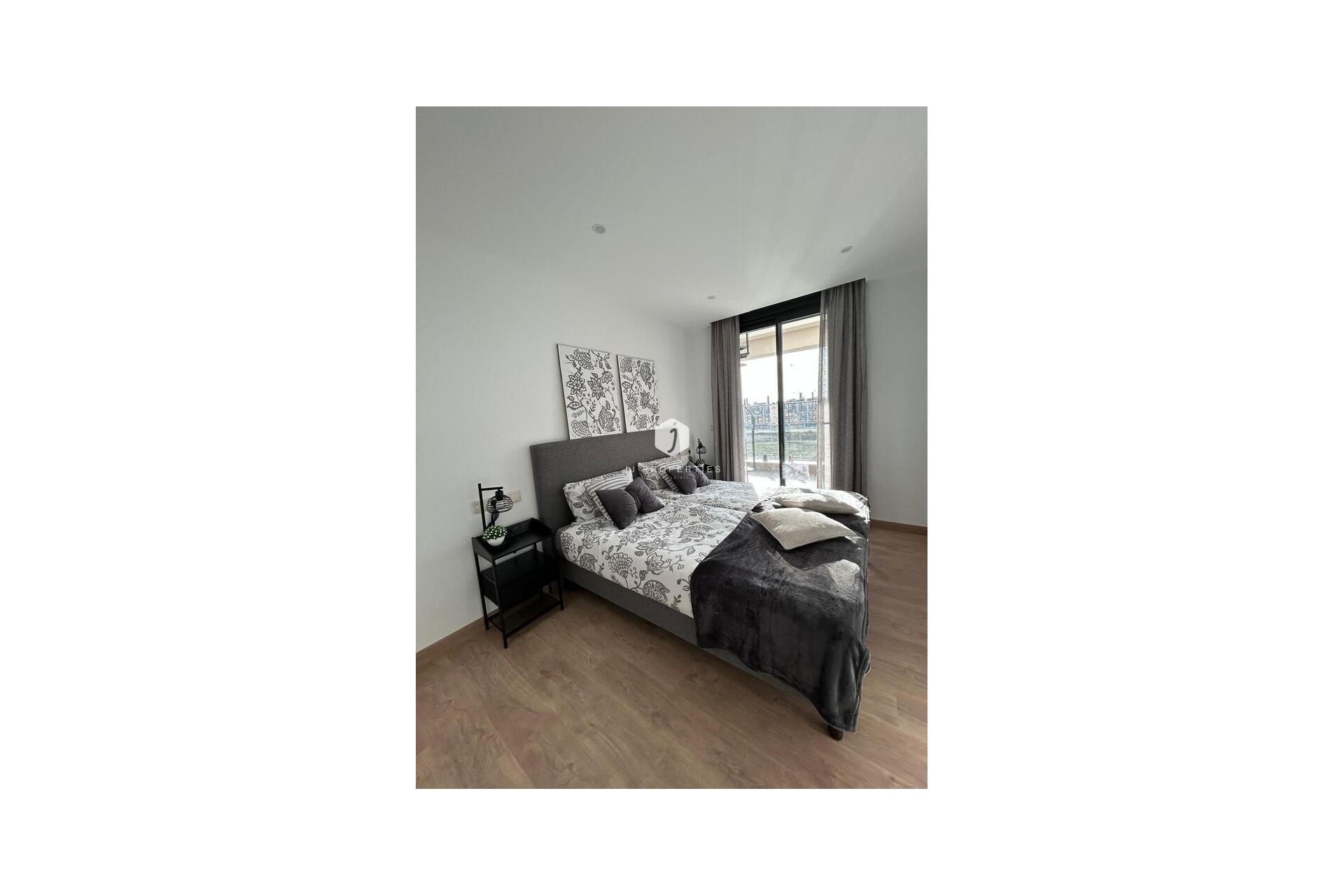 Resale - Chalet -
Dolores - Costa Blanca