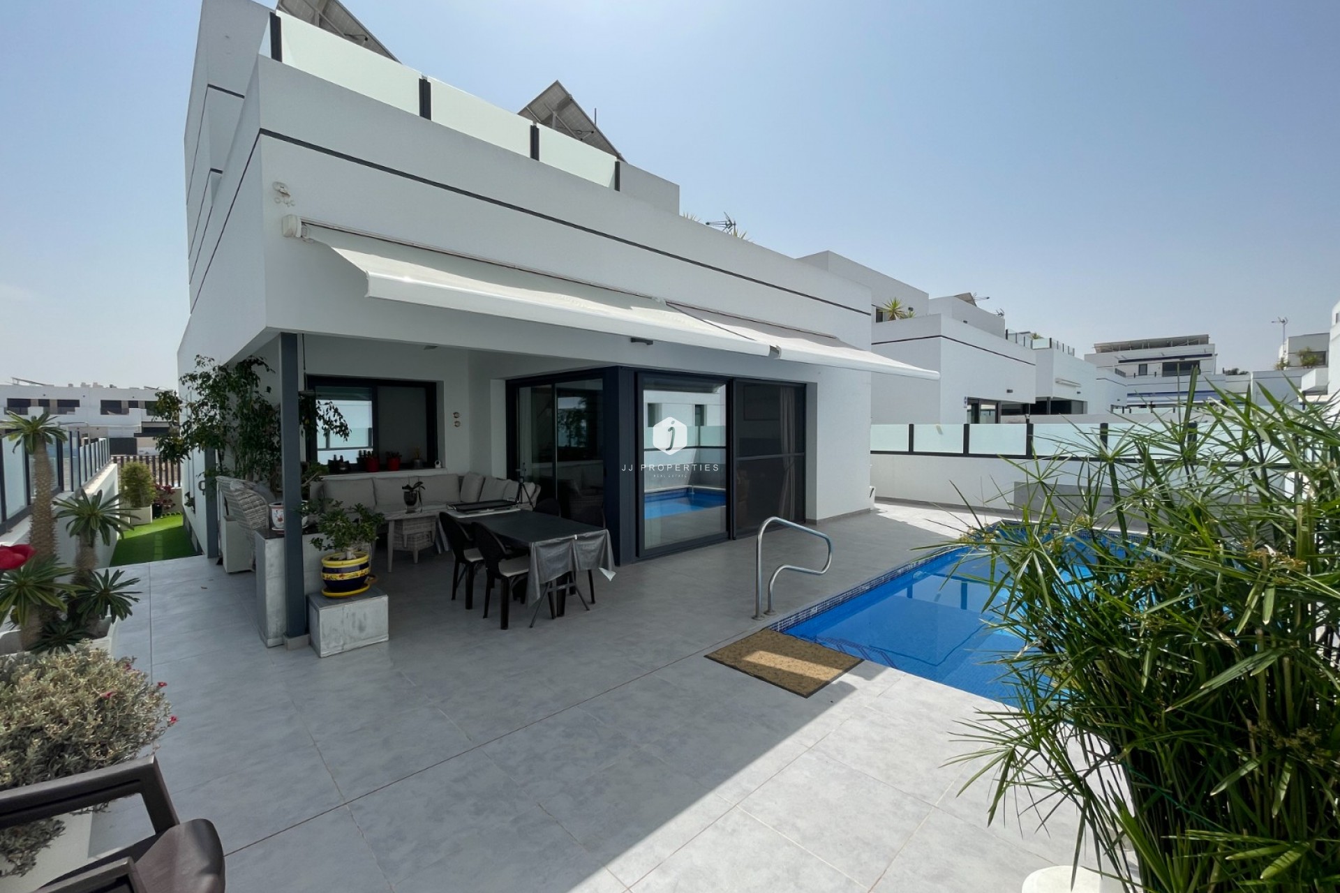 Resale - Chalet -
Dolores - Costa Blanca