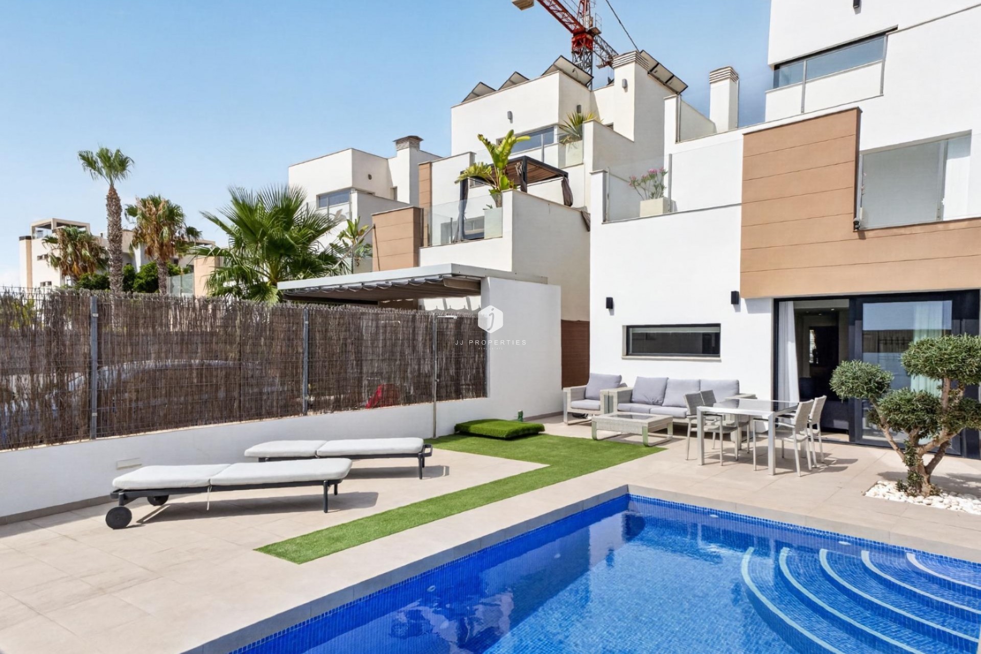 Resale - Chalet -
El Raso - Guardamar del Segura