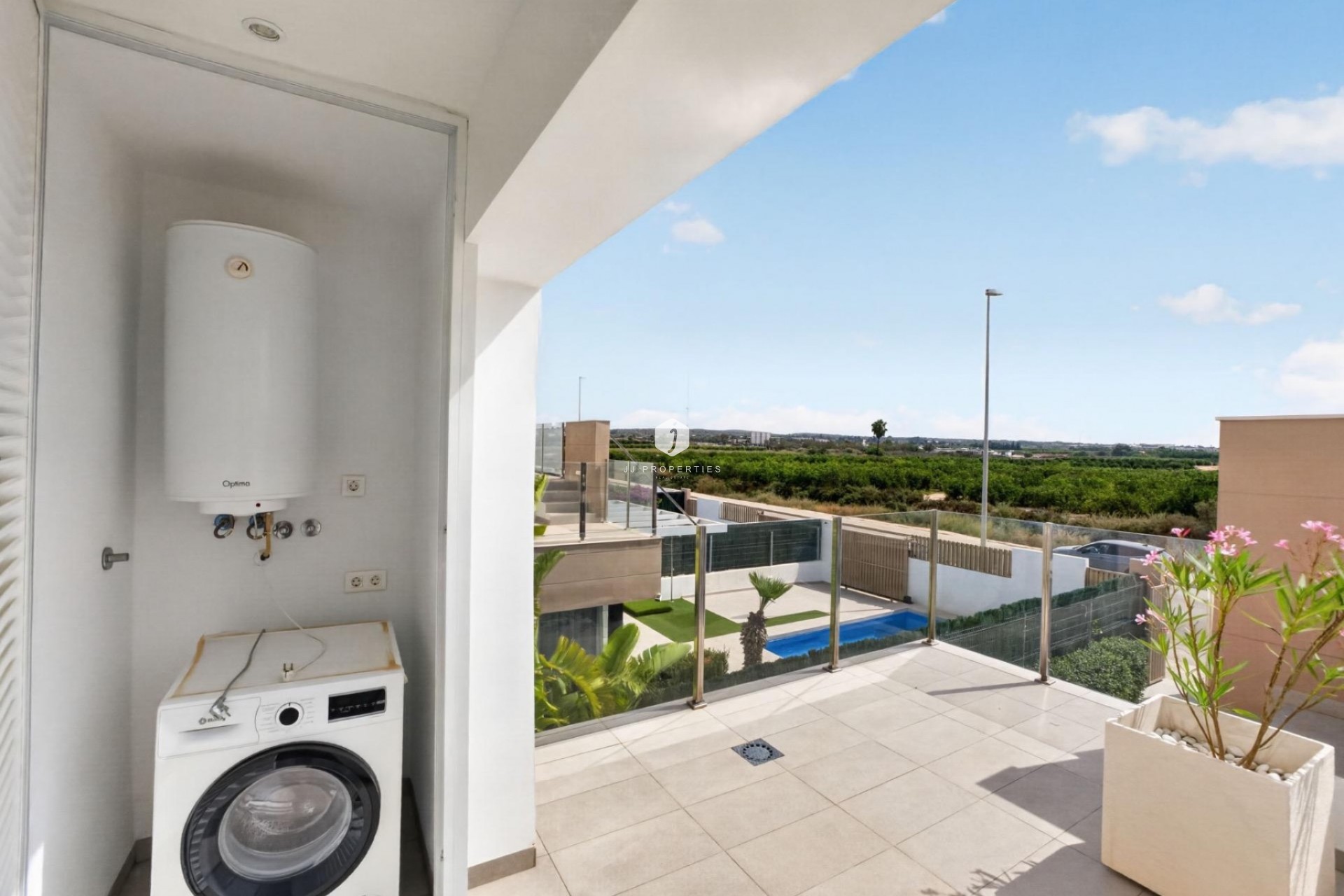 Resale - Chalet -
El Raso - Guardamar del Segura