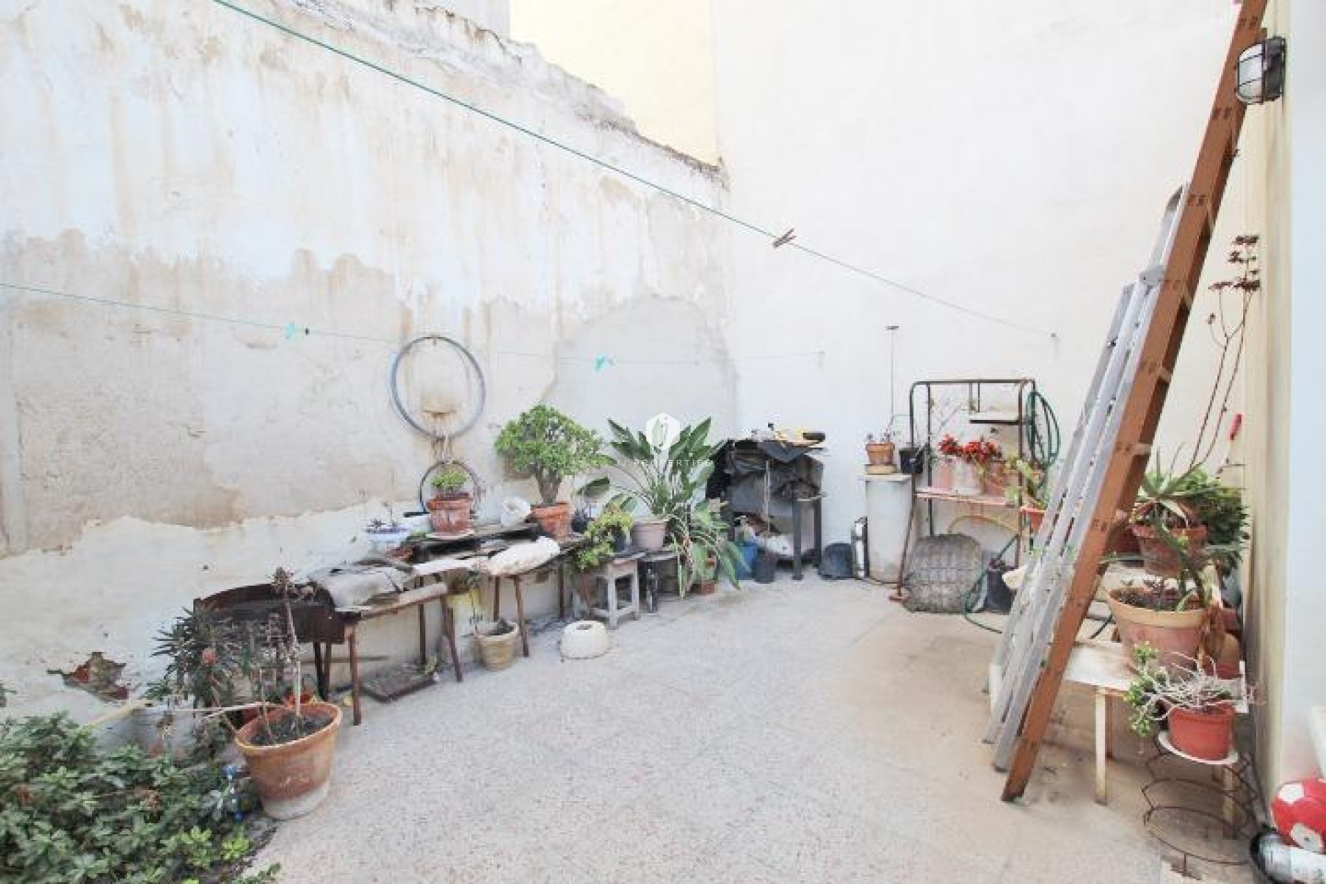 Resale - Chalet -
Guardamar del Segura - Centro