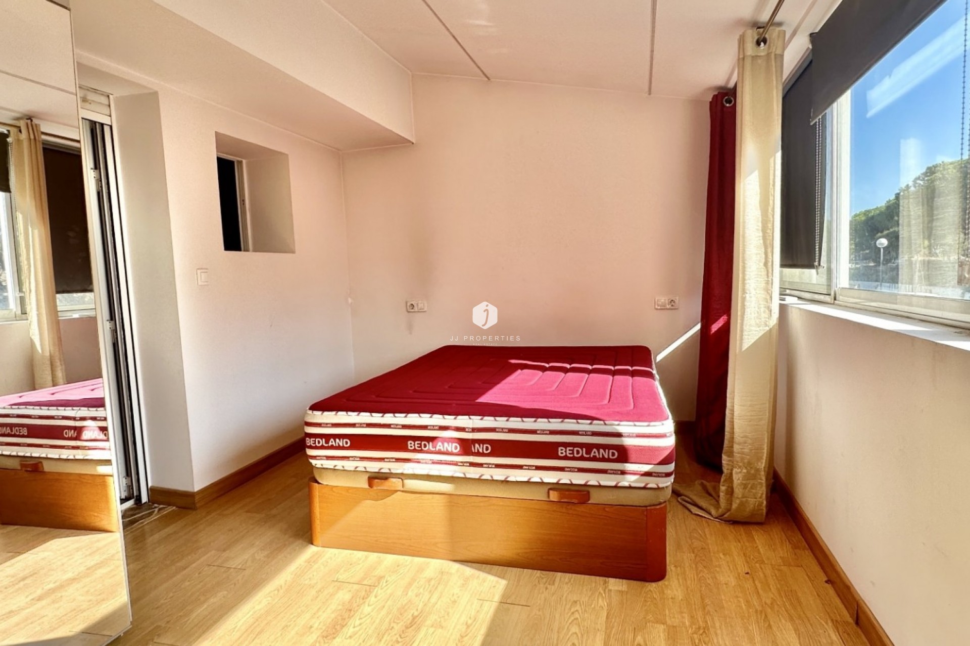 Resale - Chalet -
Guardamar del Segura - Costa Blanca