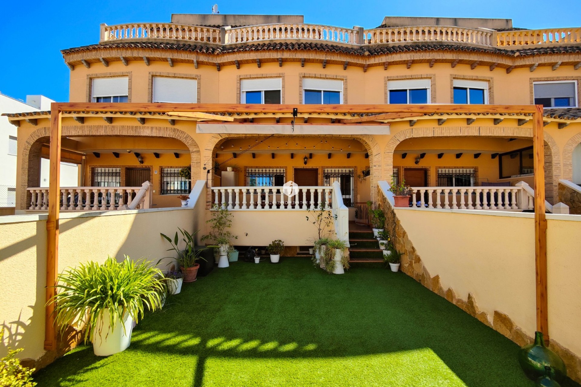 Resale - Chalet -
Guardamar del Segura - Costa Blanca