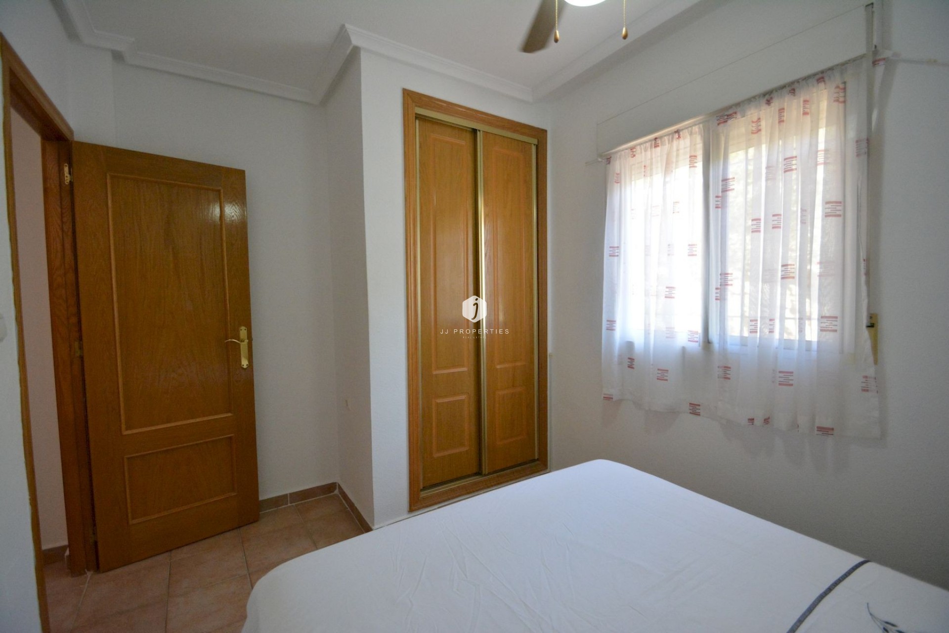 Resale - Chalet -
Guardamar del Segura - Costa Blanca