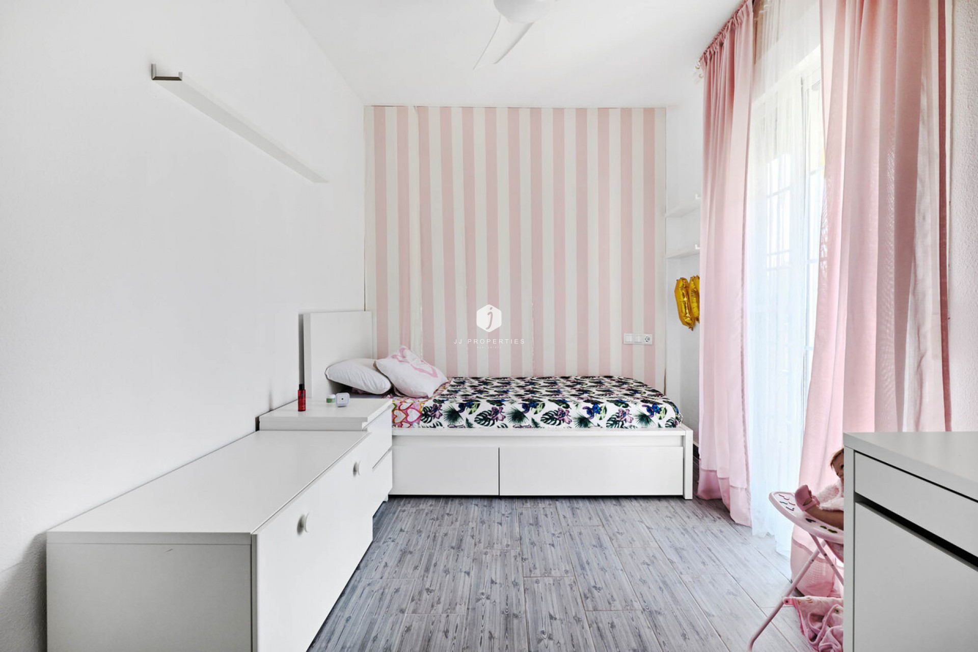 Resale - Chalet -
Guardamar del Segura - El Raso