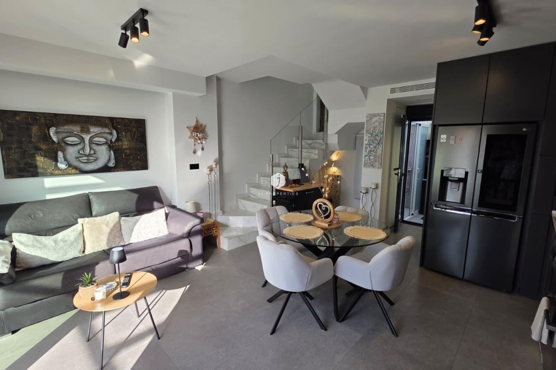 Resale - Chalet -
Guardamar del Segura - Los Secanos